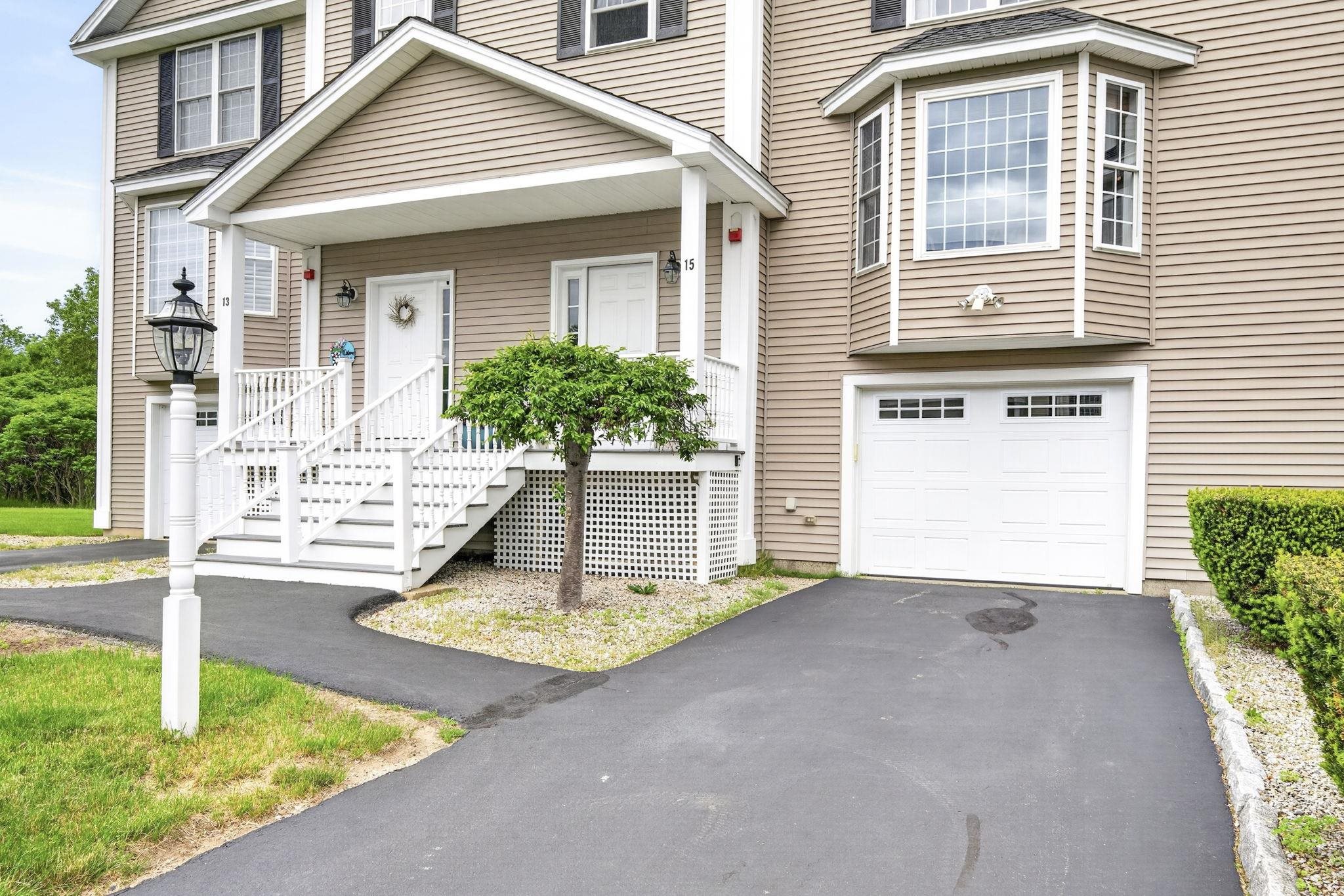 15 Shaker Heights Lane Property Photo 3