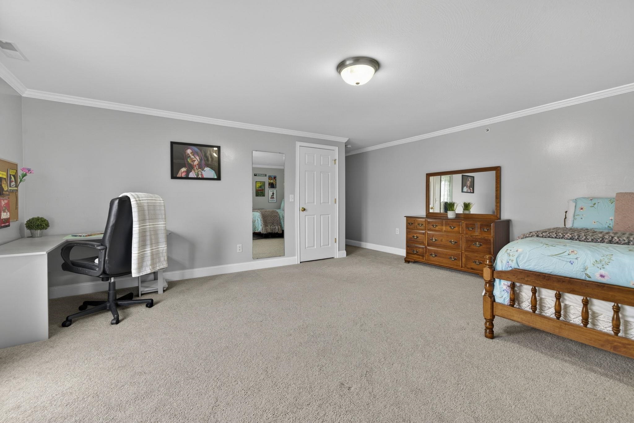 15 Shaker Heights Lane Property Photo 28