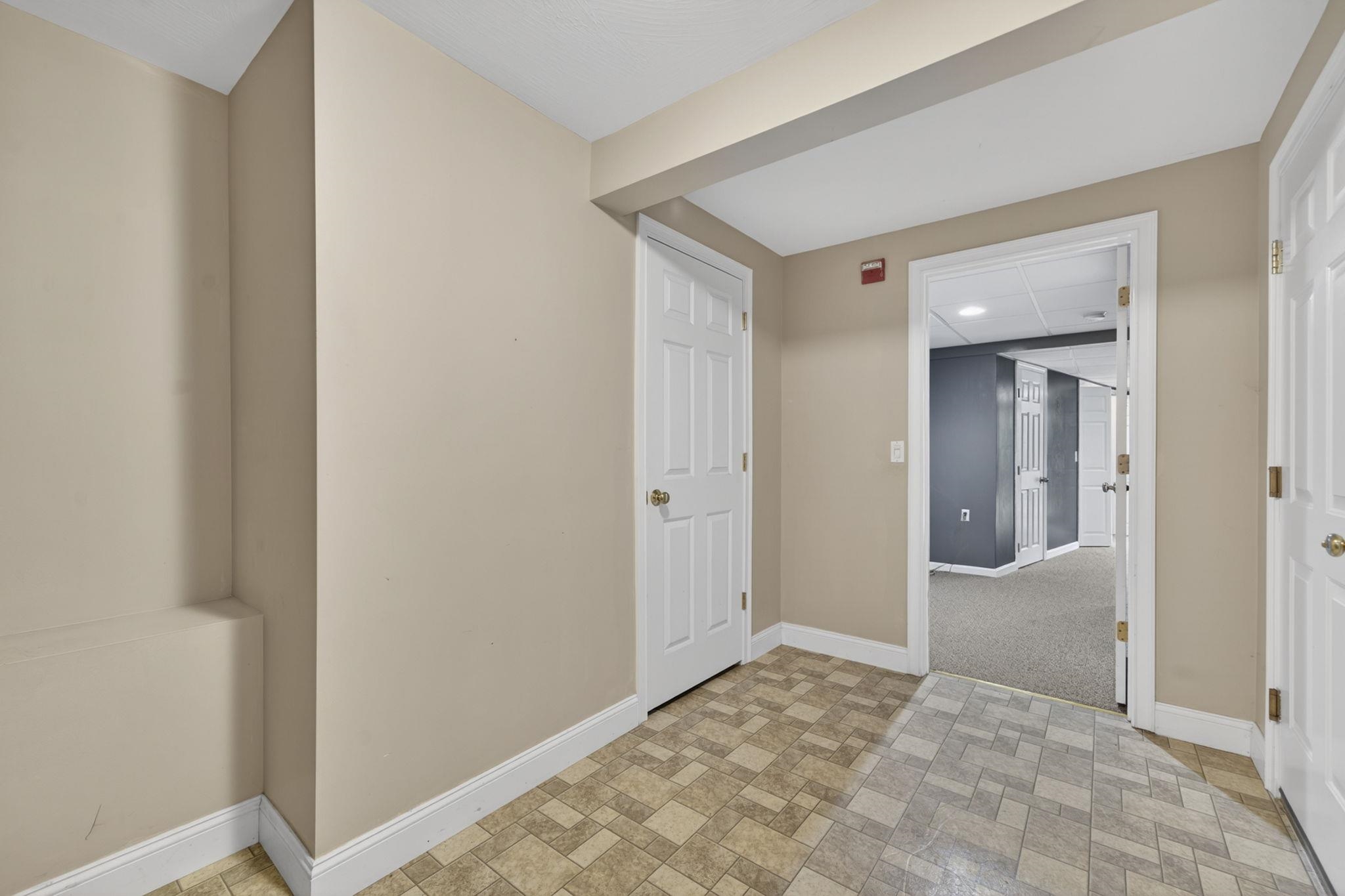 15 Shaker Heights Lane Property Photo 37