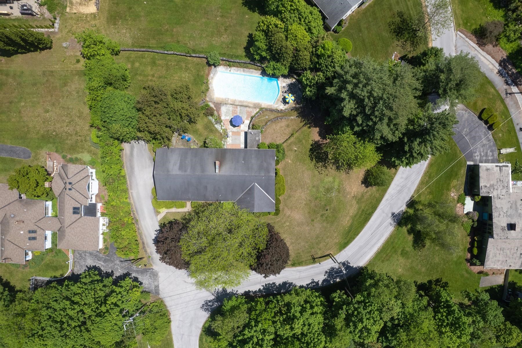 3 Piedmont Drive Property Photo 4