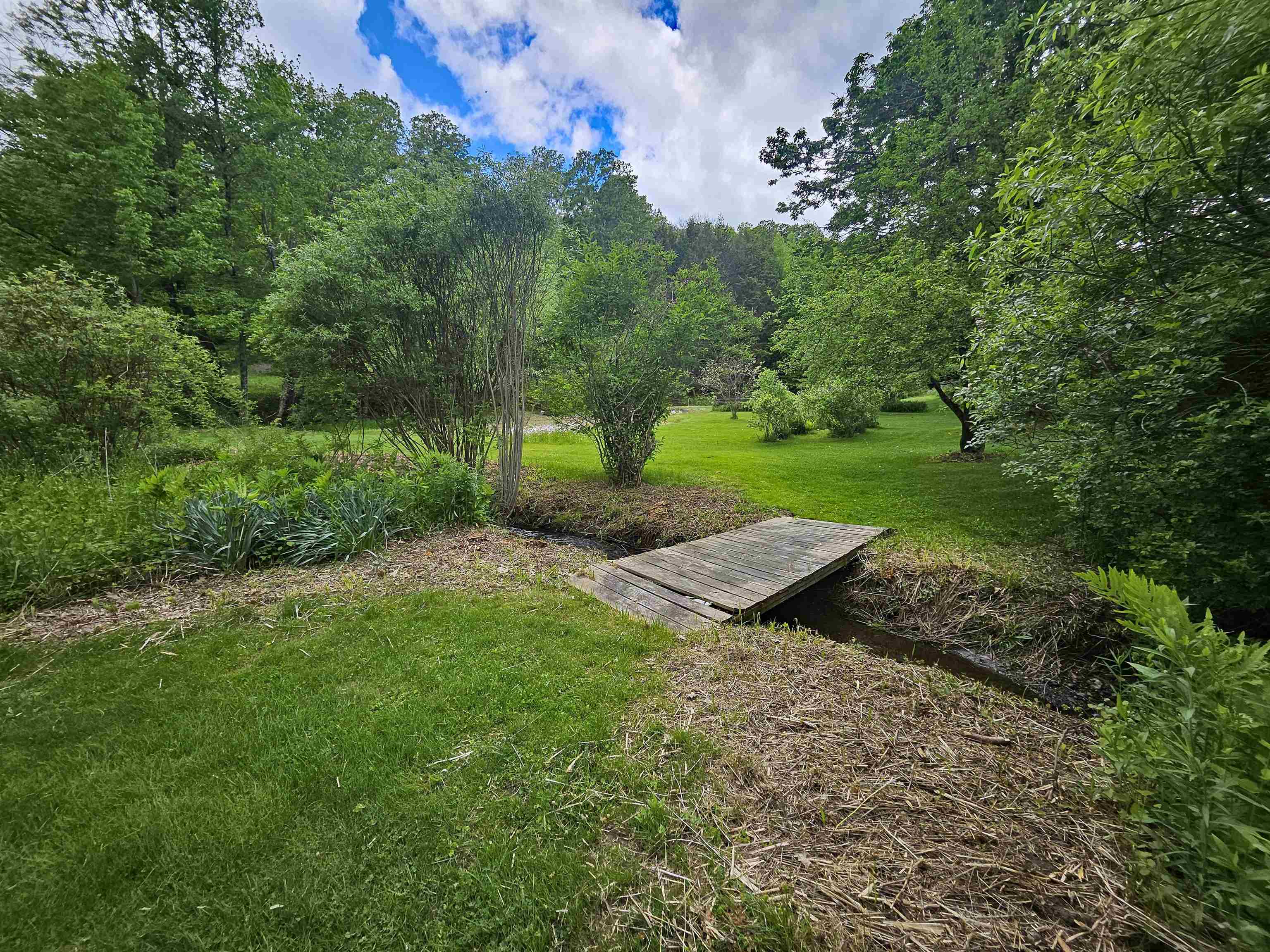 3924 Sweet Pond Road Property Photo 9