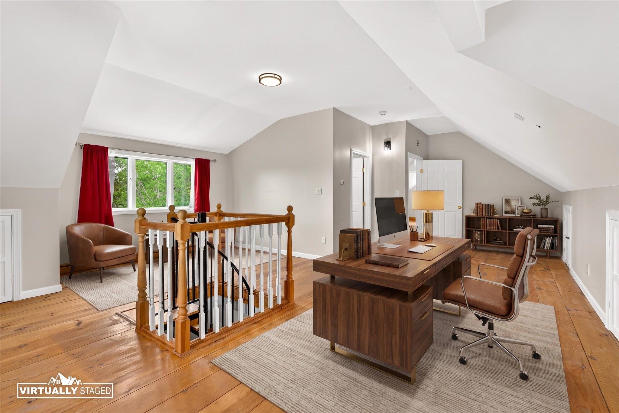 33 Acorn Street Property Photo 6