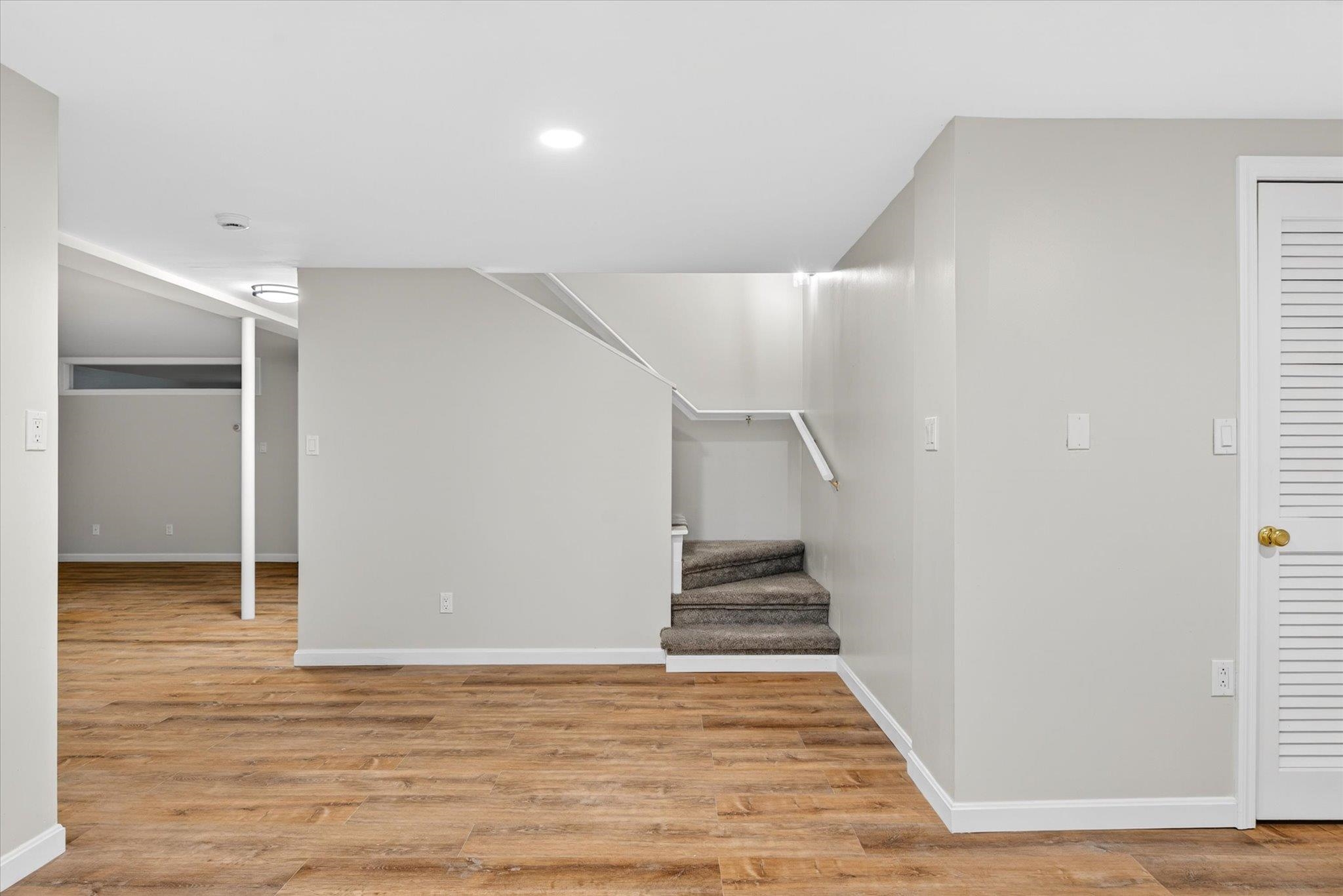 33 Acorn Street Property Photo 23