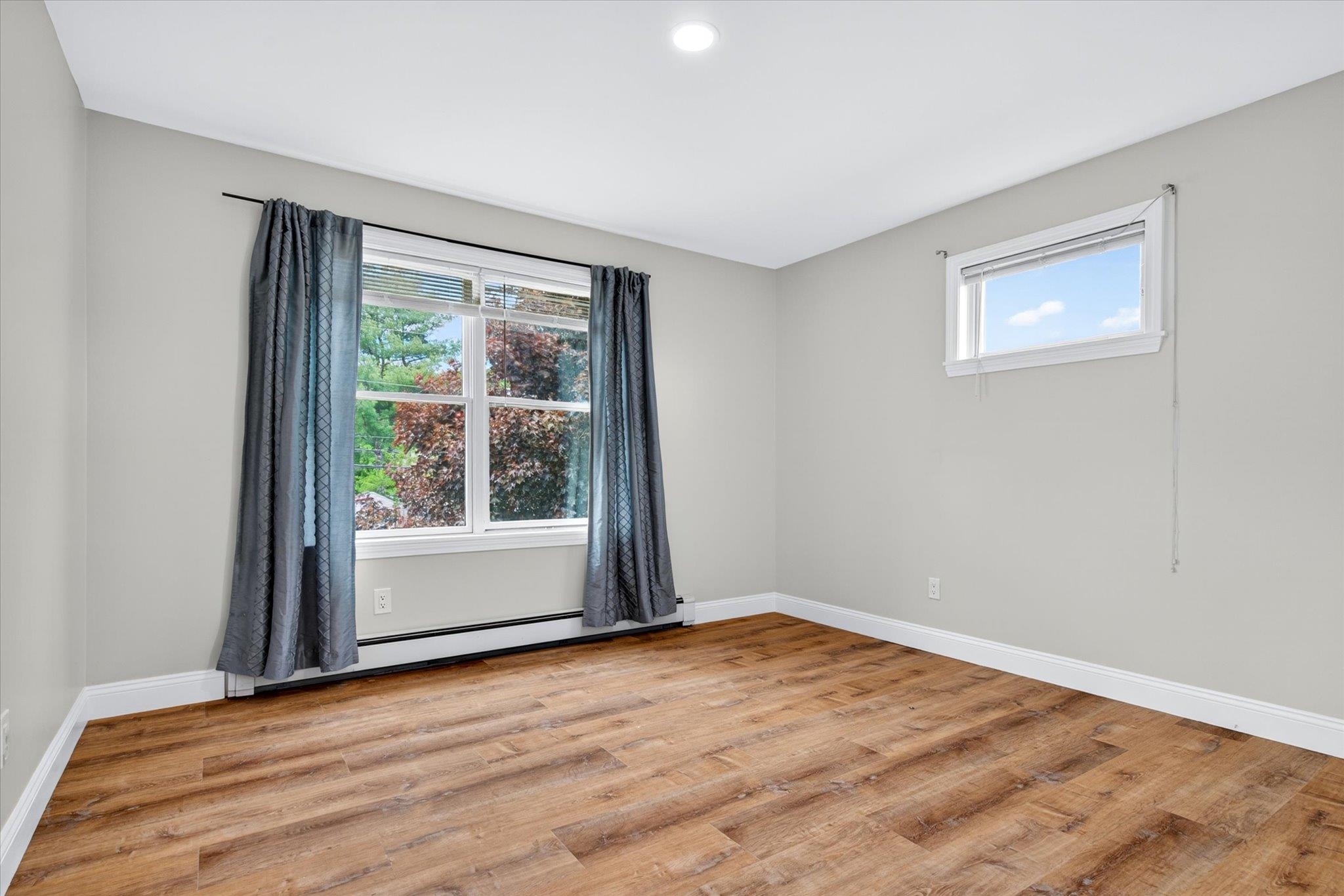 33 Acorn Street Property Photo 28