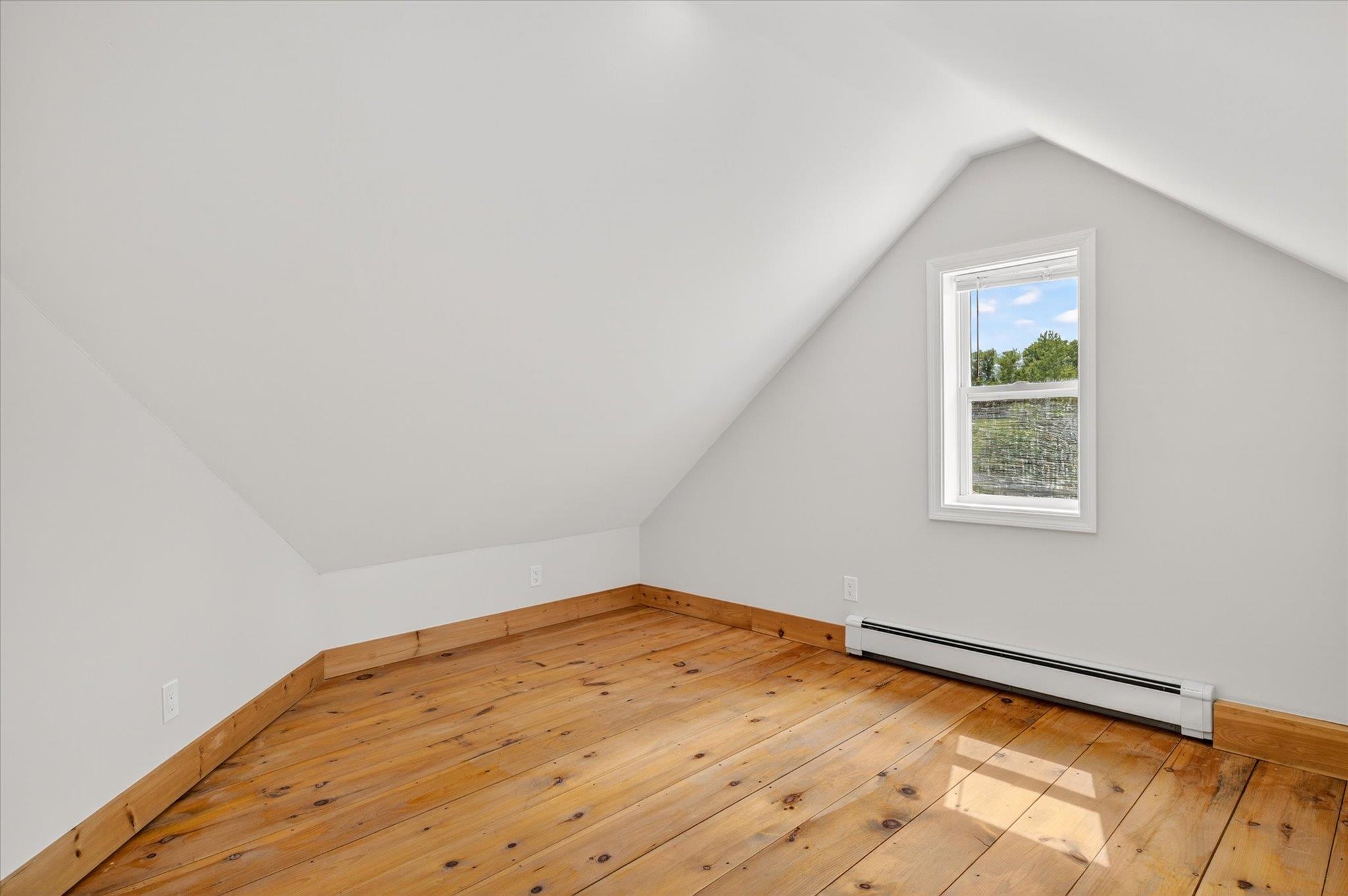 33 Acorn Street Property Photo 45