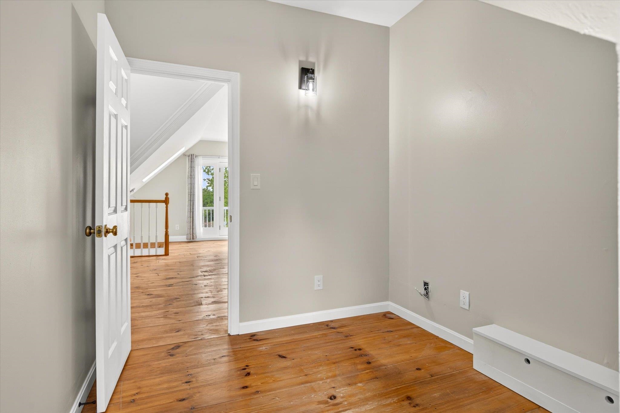 33 Acorn Street Property Photo 47