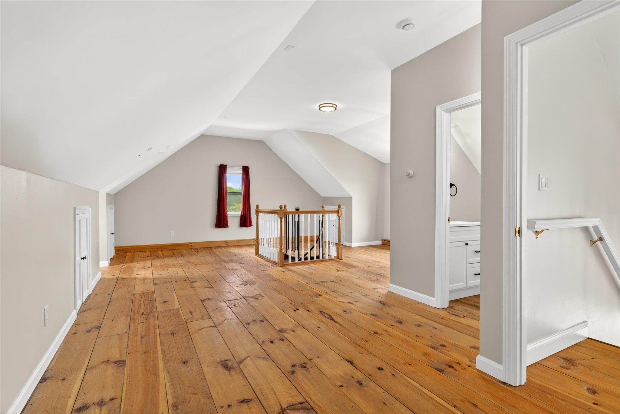 33 Acorn Street Property Photo 48