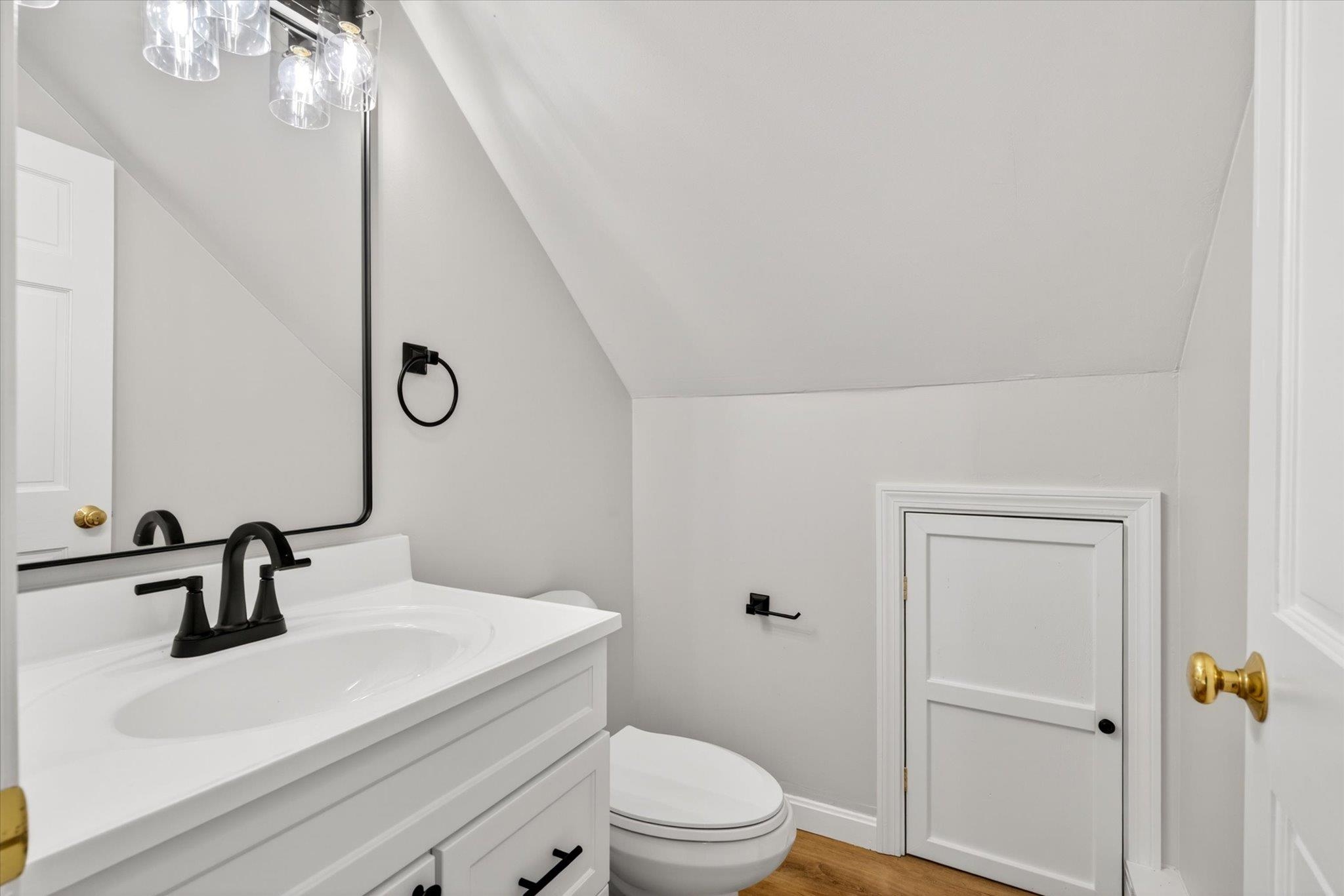 33 Acorn Street Property Photo 50