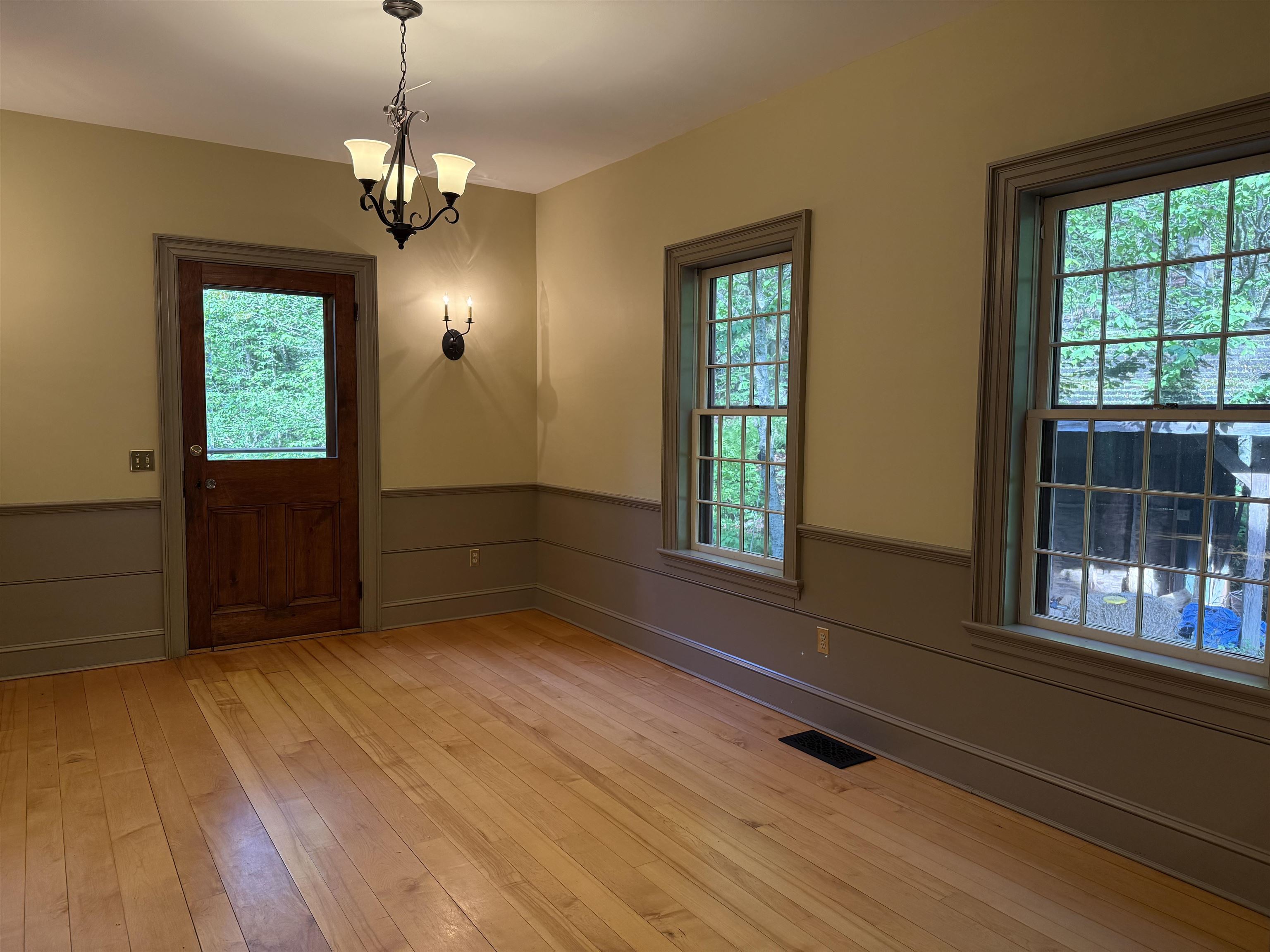 800 Hubbard Hill Property Photo 23