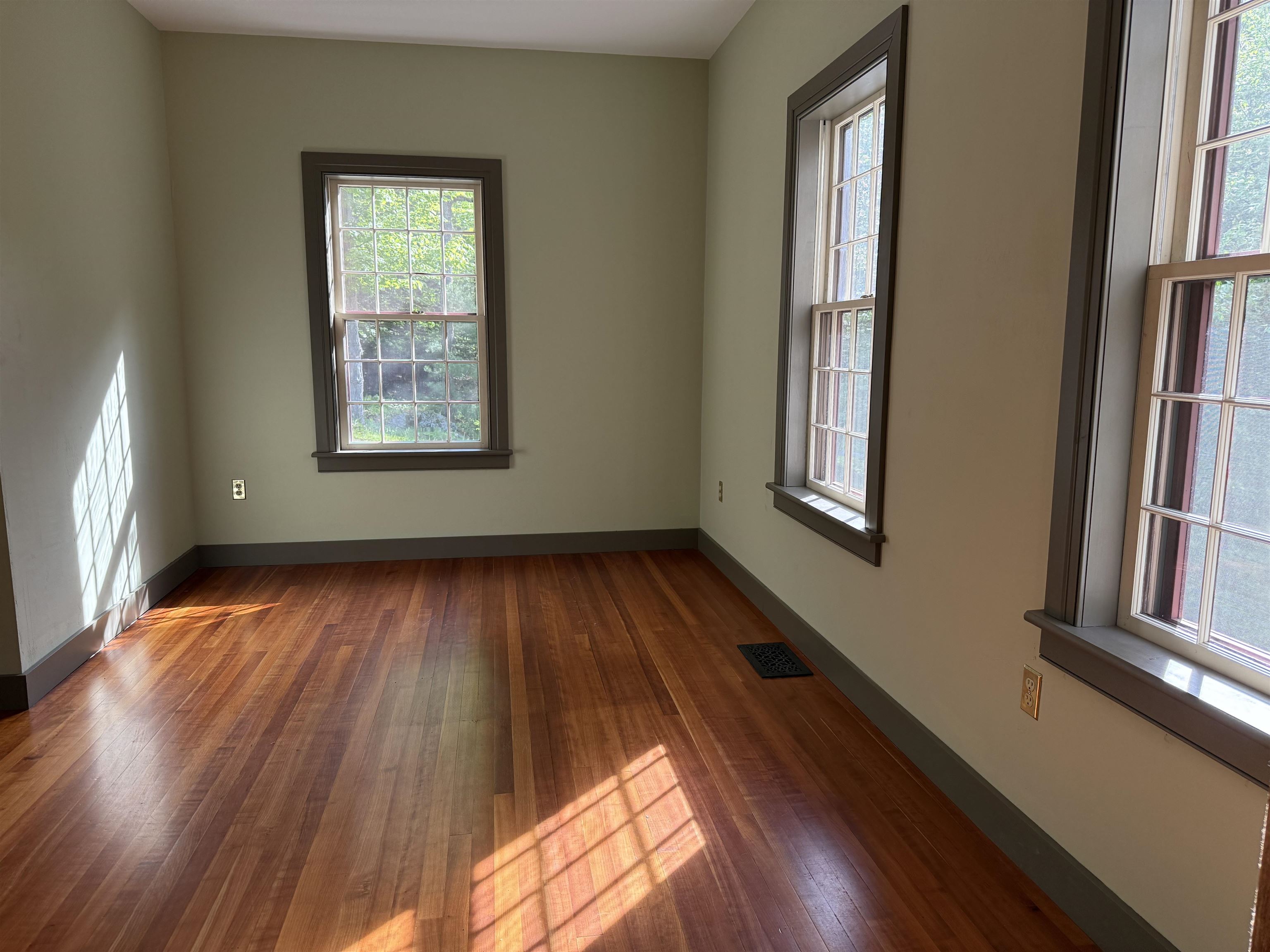 800 Hubbard Hill Property Photo 30