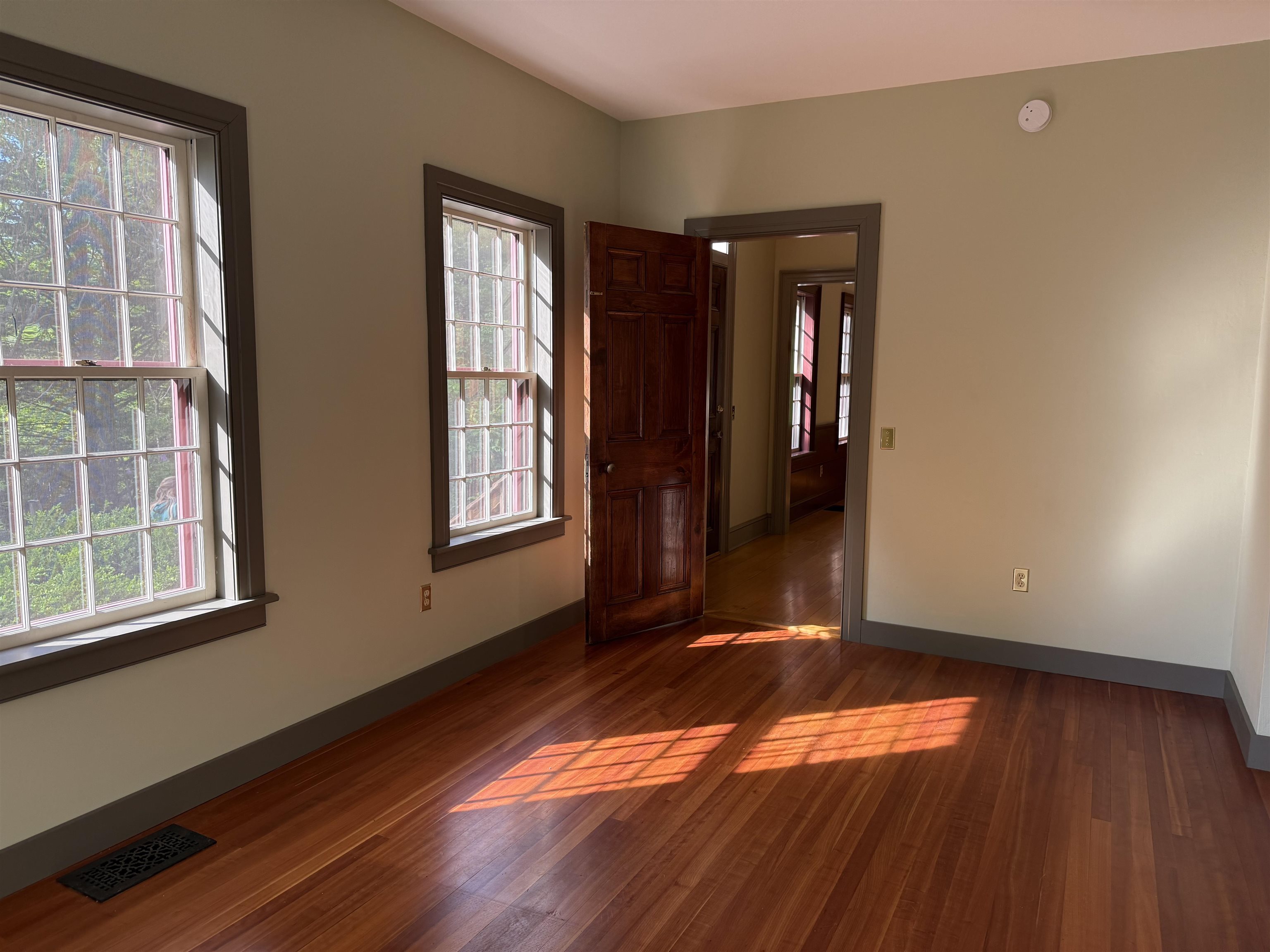 800 Hubbard Hill Property Photo 31