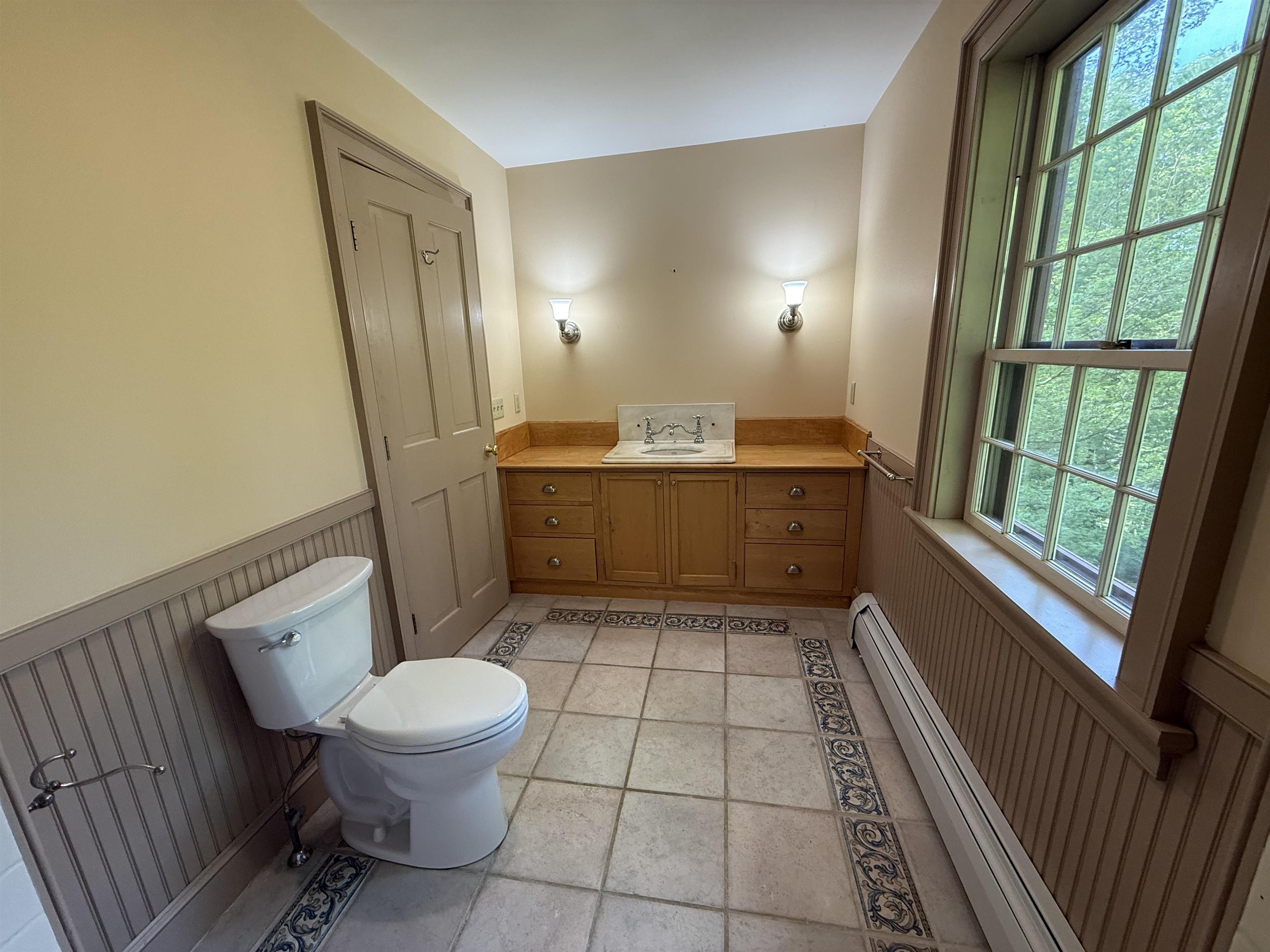 800 Hubbard Hill Property Photo 37