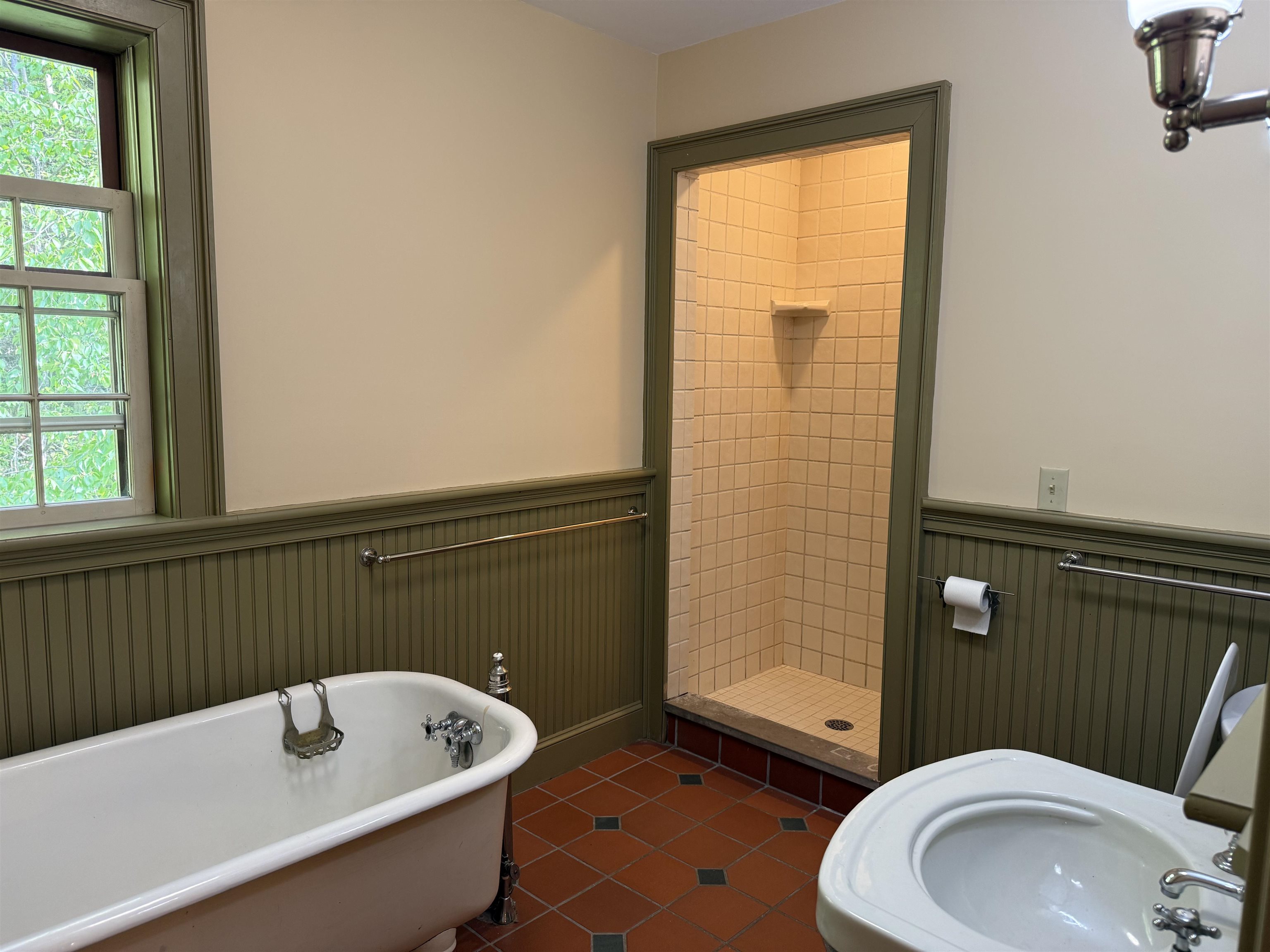 800 Hubbard Hill Property Photo 39