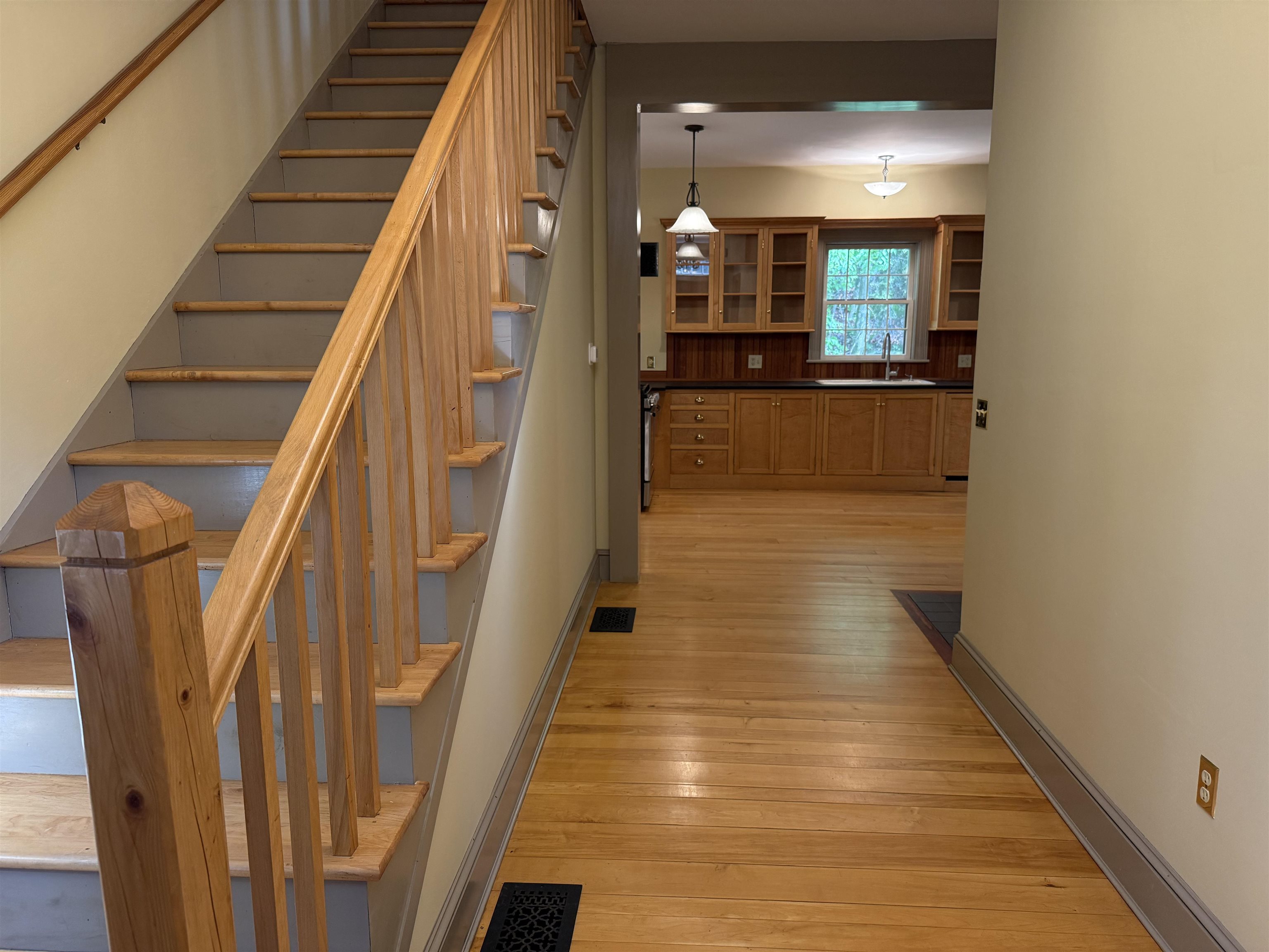 800 Hubbard Hill Property Photo 44