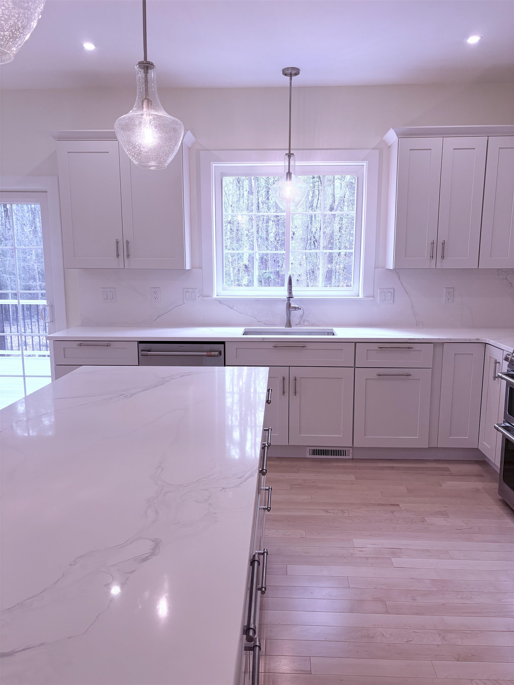 10 Charlotte Drive Property Photo 5
