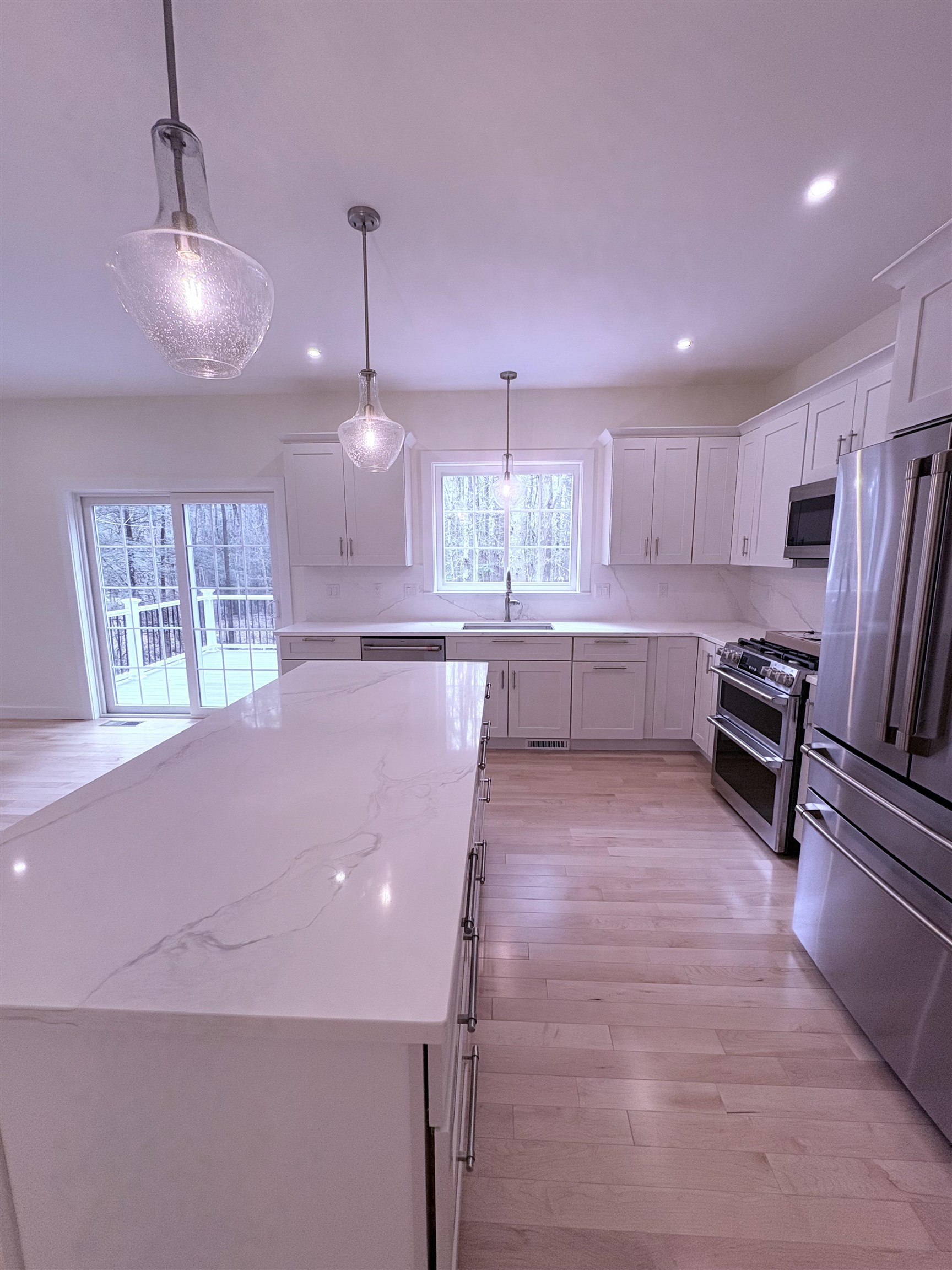 10 Charlotte Drive Property Photo 6