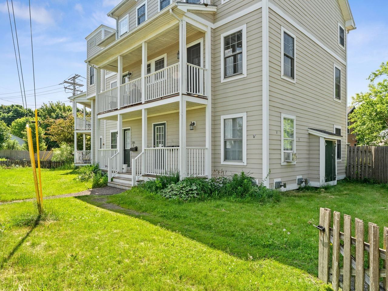 235 Park Street Property Photo 3