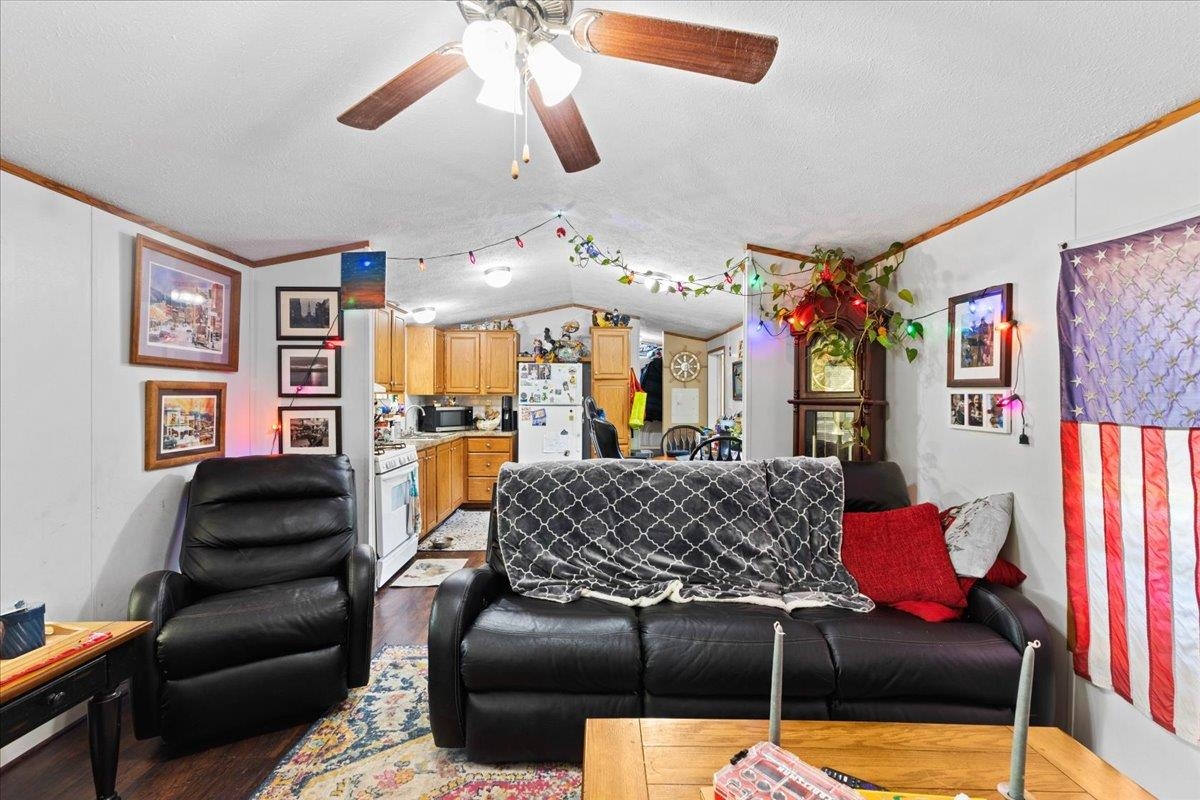 704 Bean Road Property Photo 8