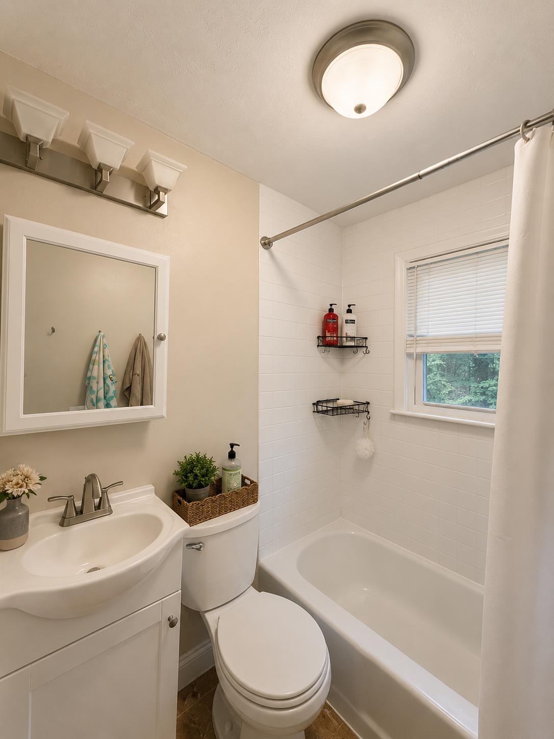 158 Appletree Road Property Photo 8