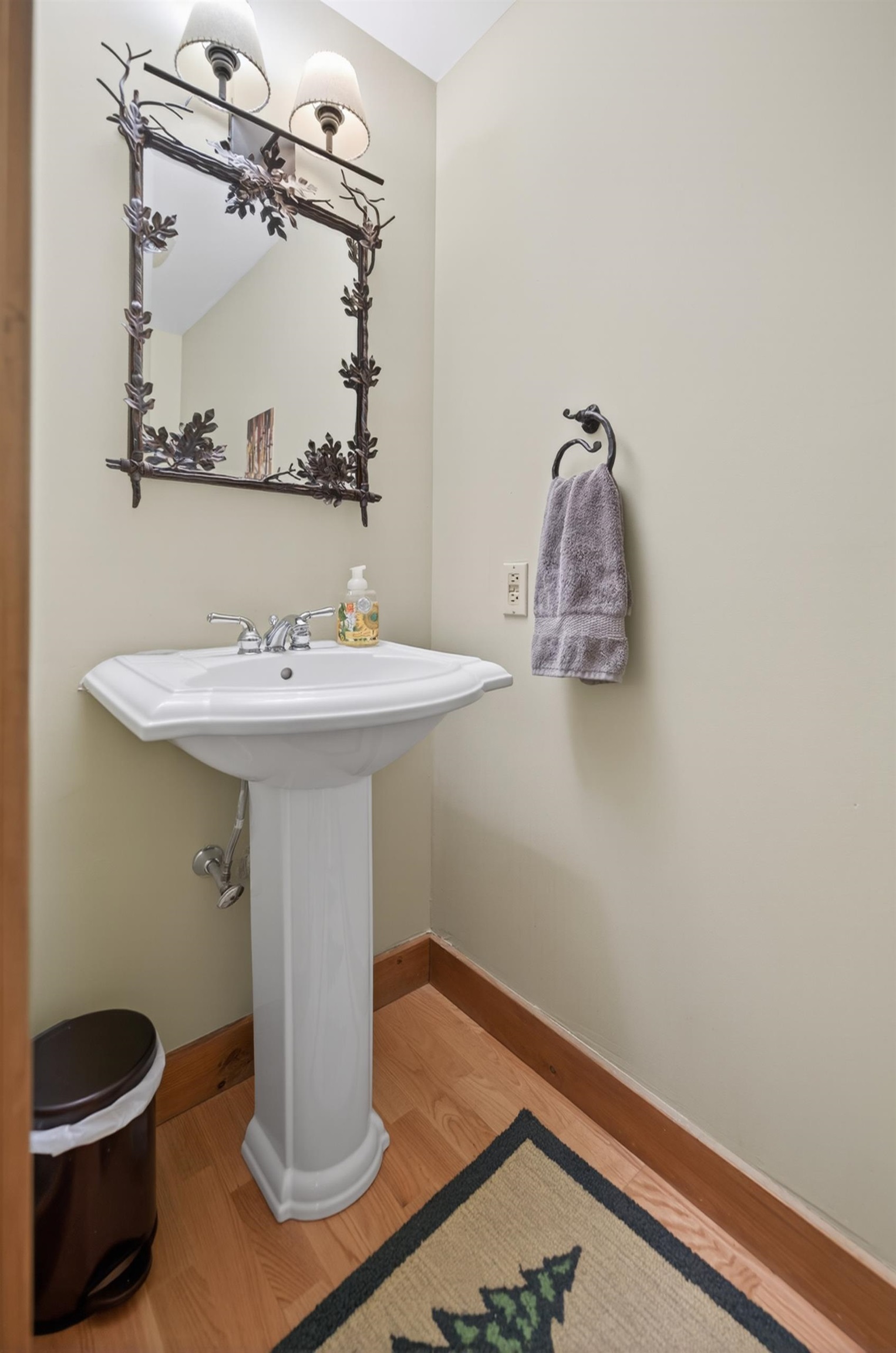 2c Townhouse Square Property Photo 9