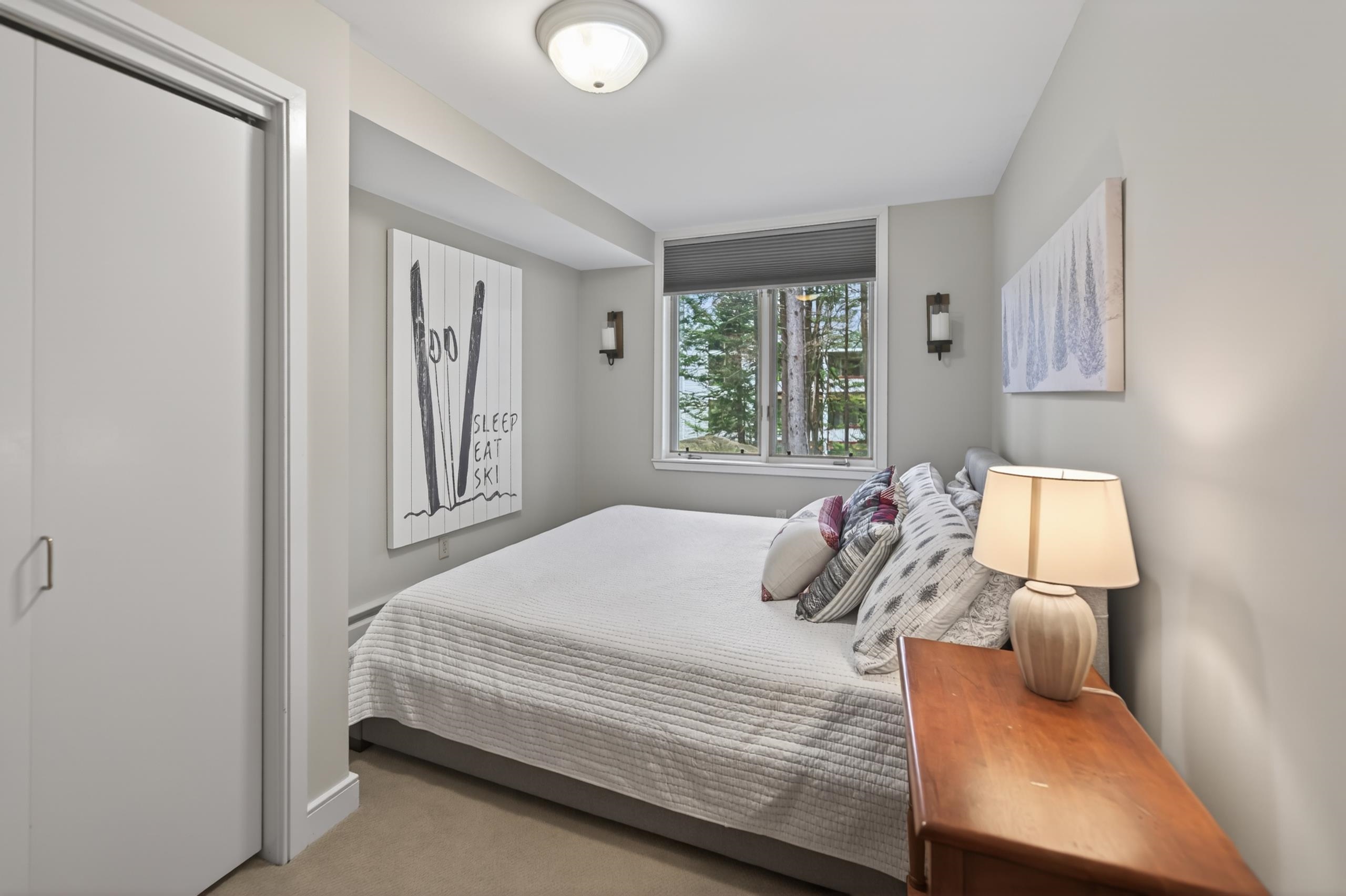 2c Townhouse Square Property Photo 16