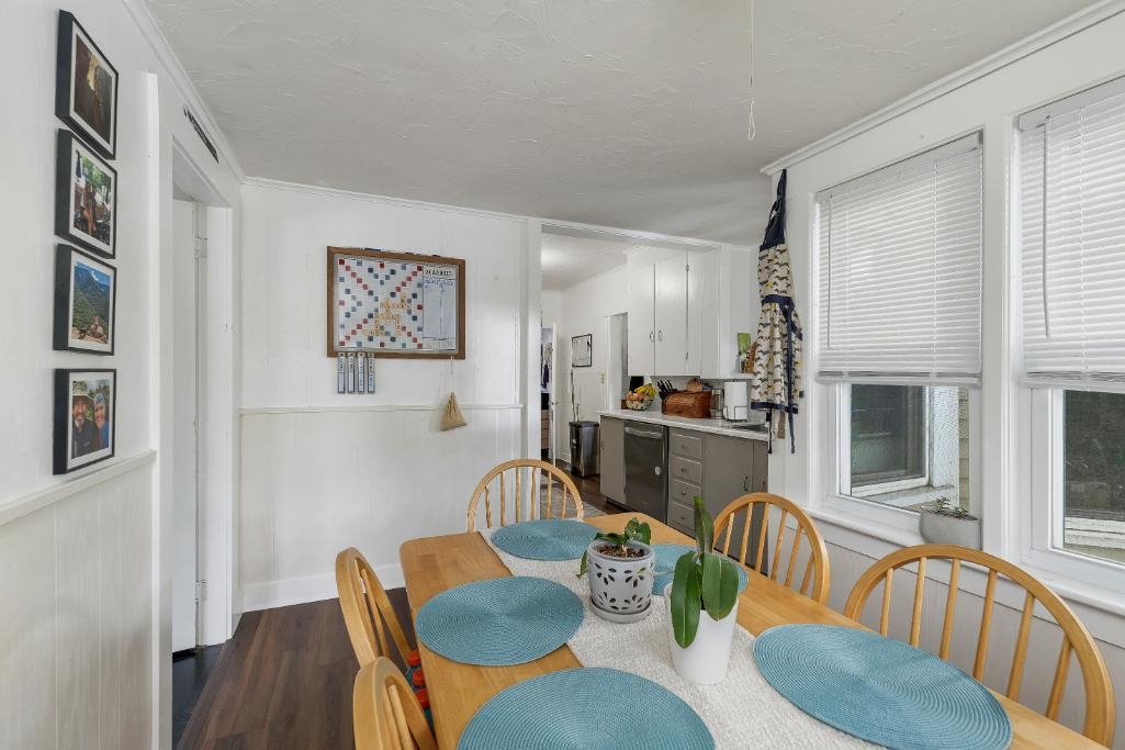 8 Lewis Street Property Photo 14