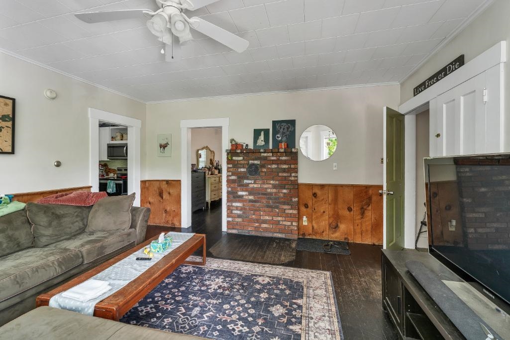 8 Lewis Street Property Photo 18