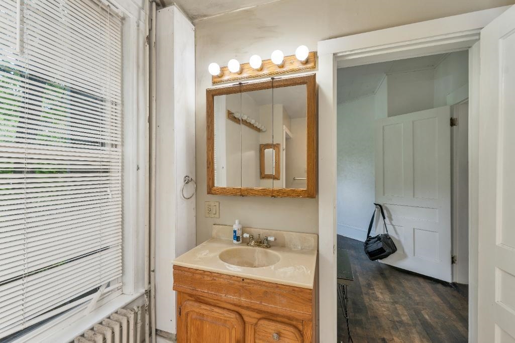 8 Lewis Street Property Photo 24