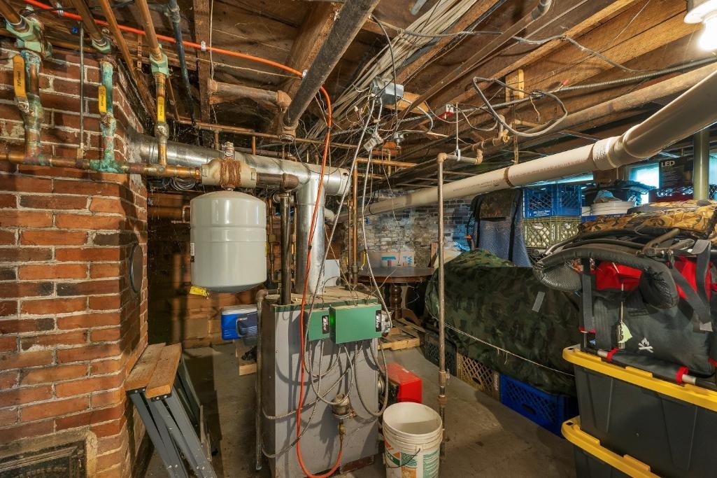 8 Lewis Street Property Photo 32