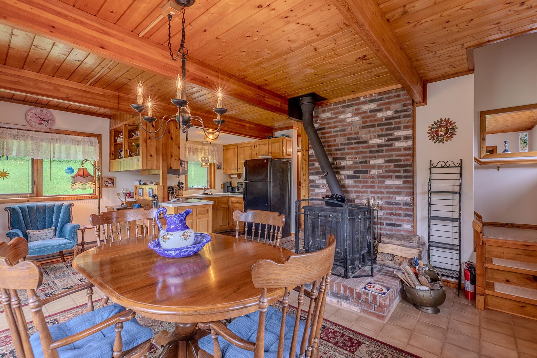 358 High Meadow Way Property Photo 8