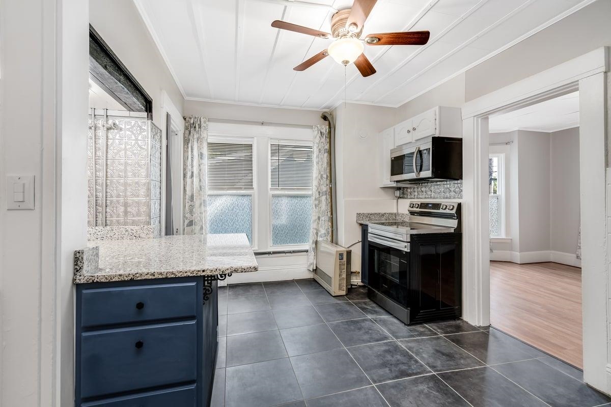 272 Front Street Property Photo 14