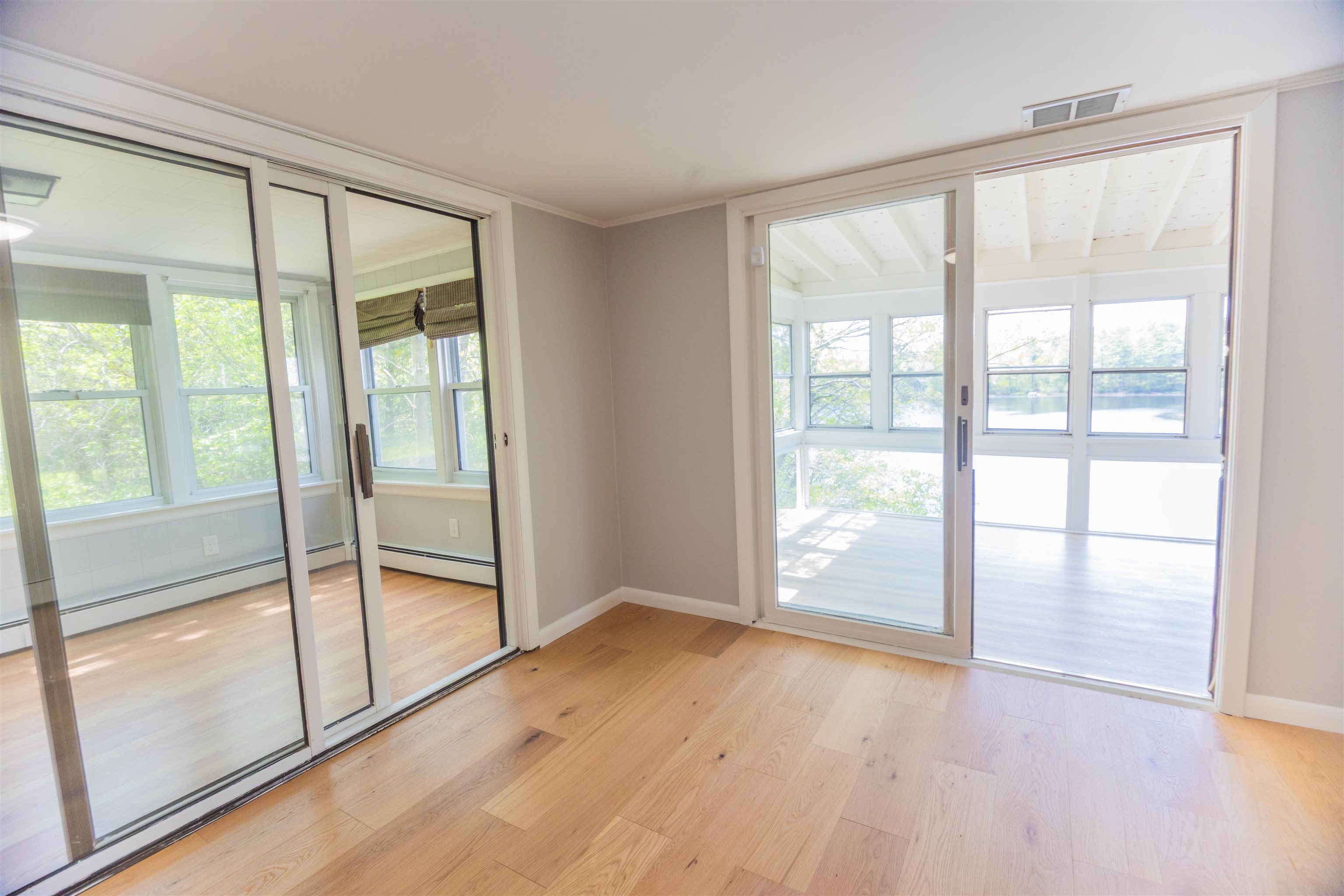 20 Shore Road Property Photo 9