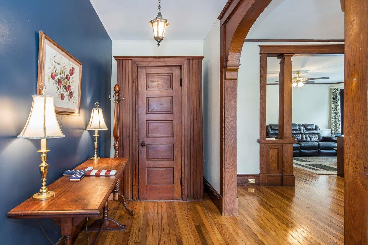 209 State Street Property Photo 4