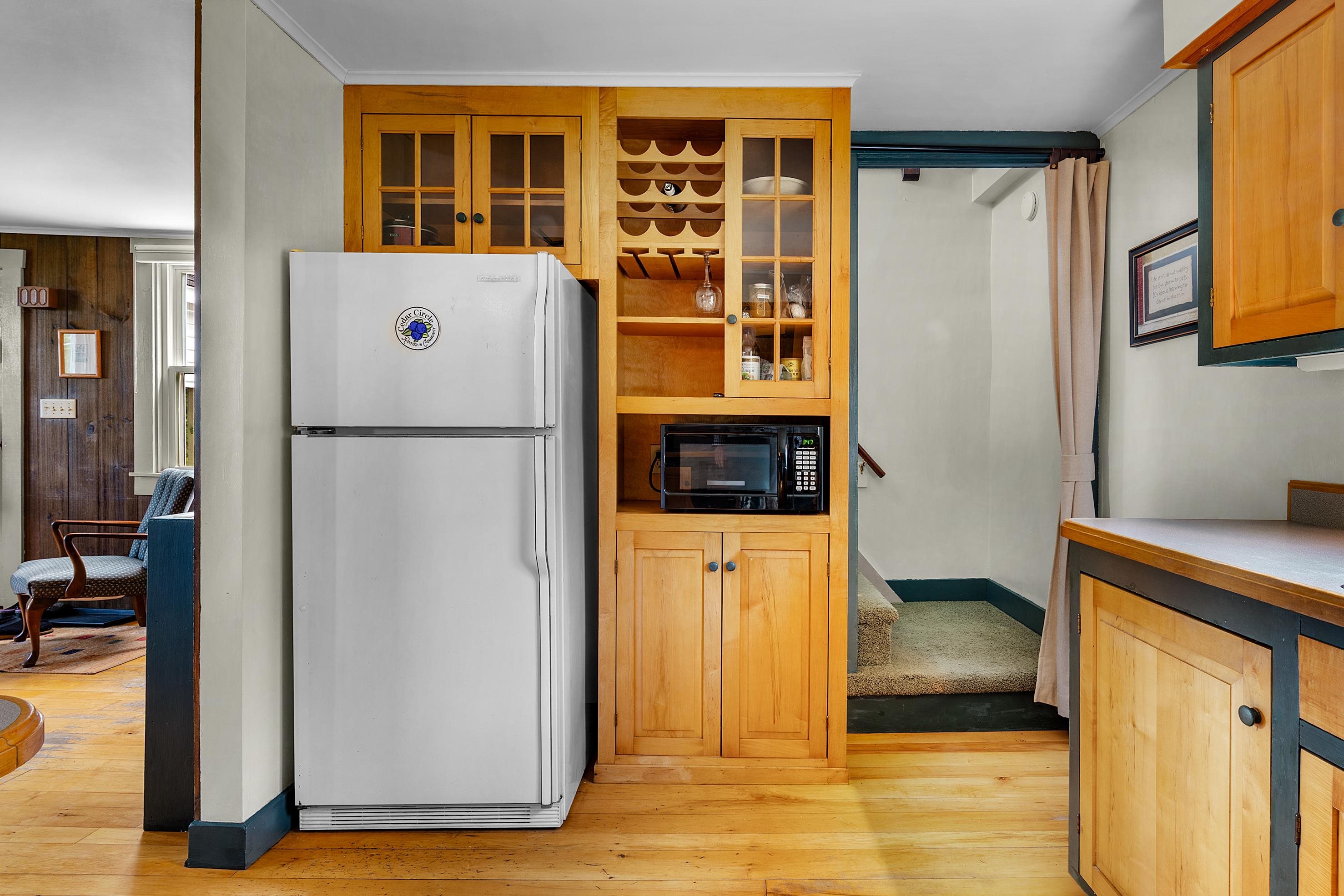 1574 Weir Road Property Photo 7