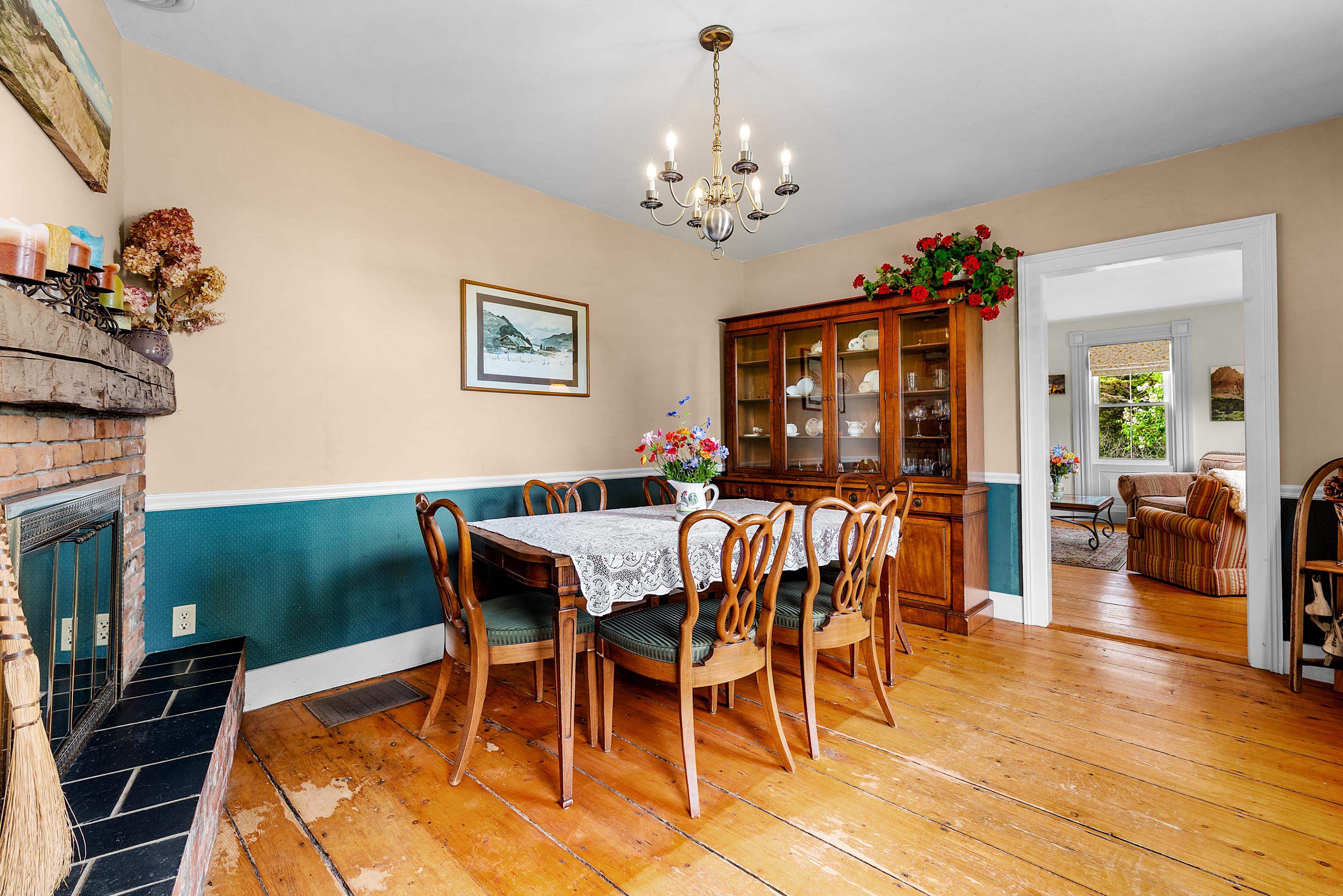 1574 Weir Road Property Photo 10