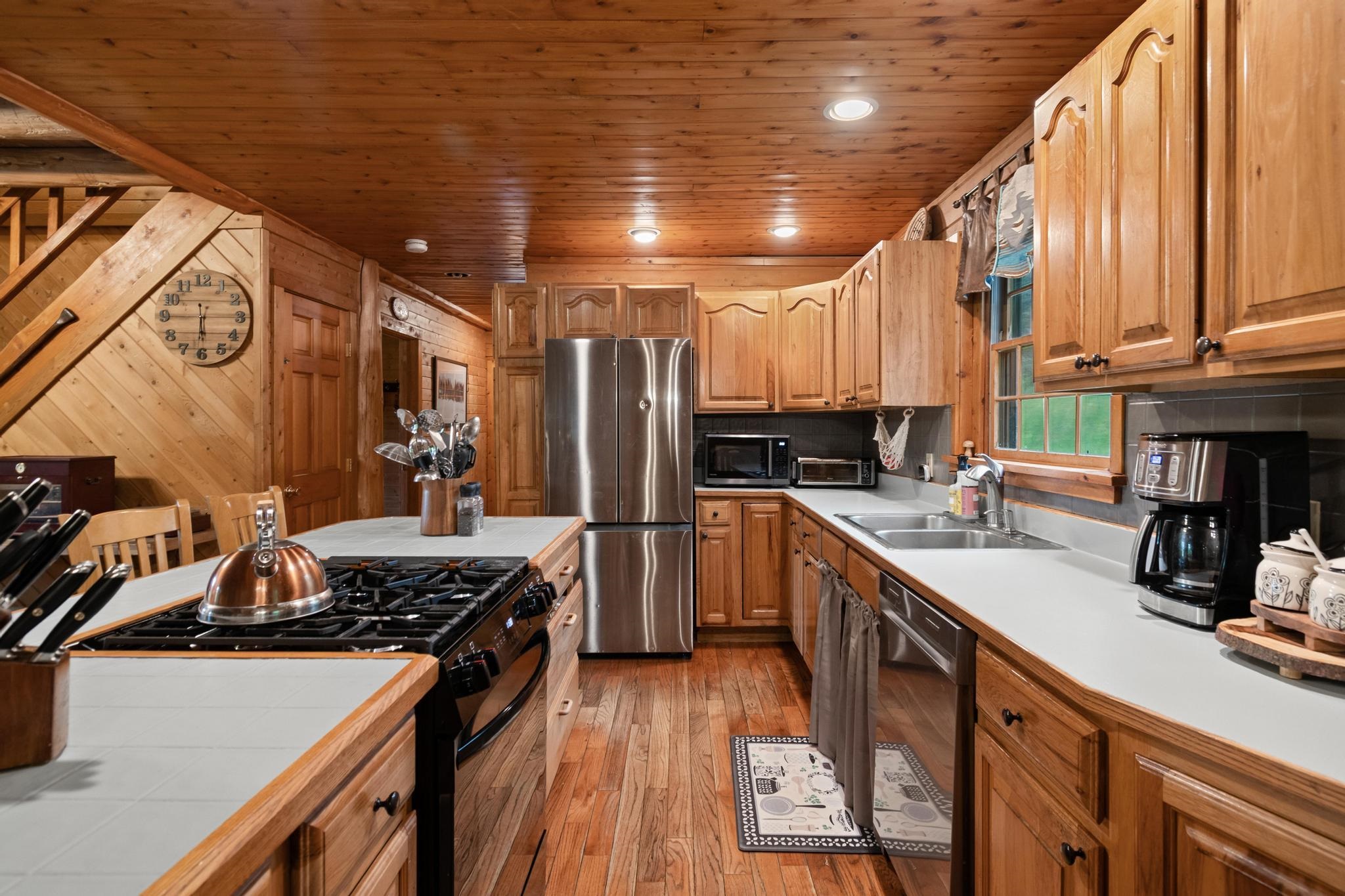 1586 Church Road Property Photo 15