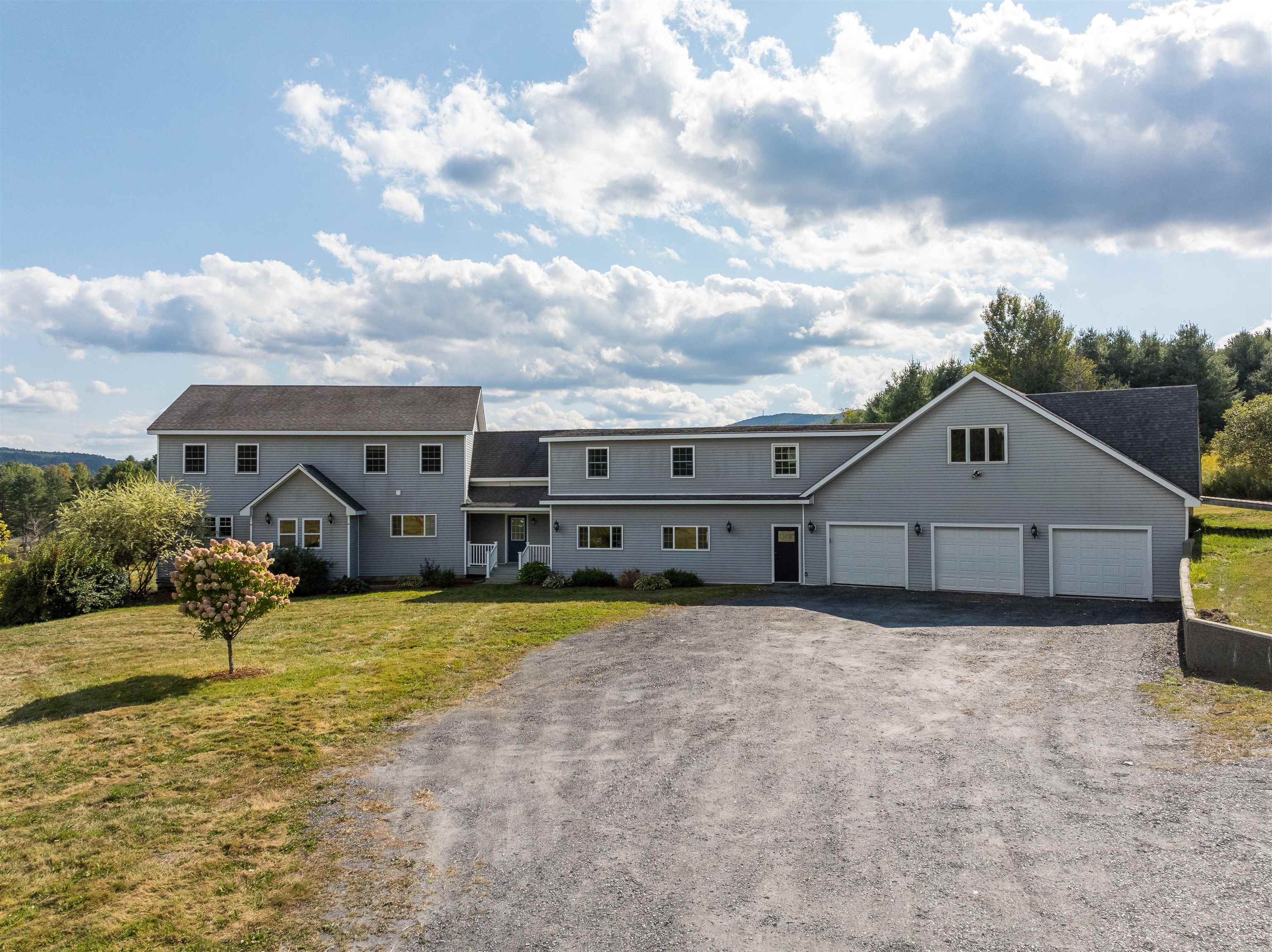 471 Crosstown Road Property Photo 5