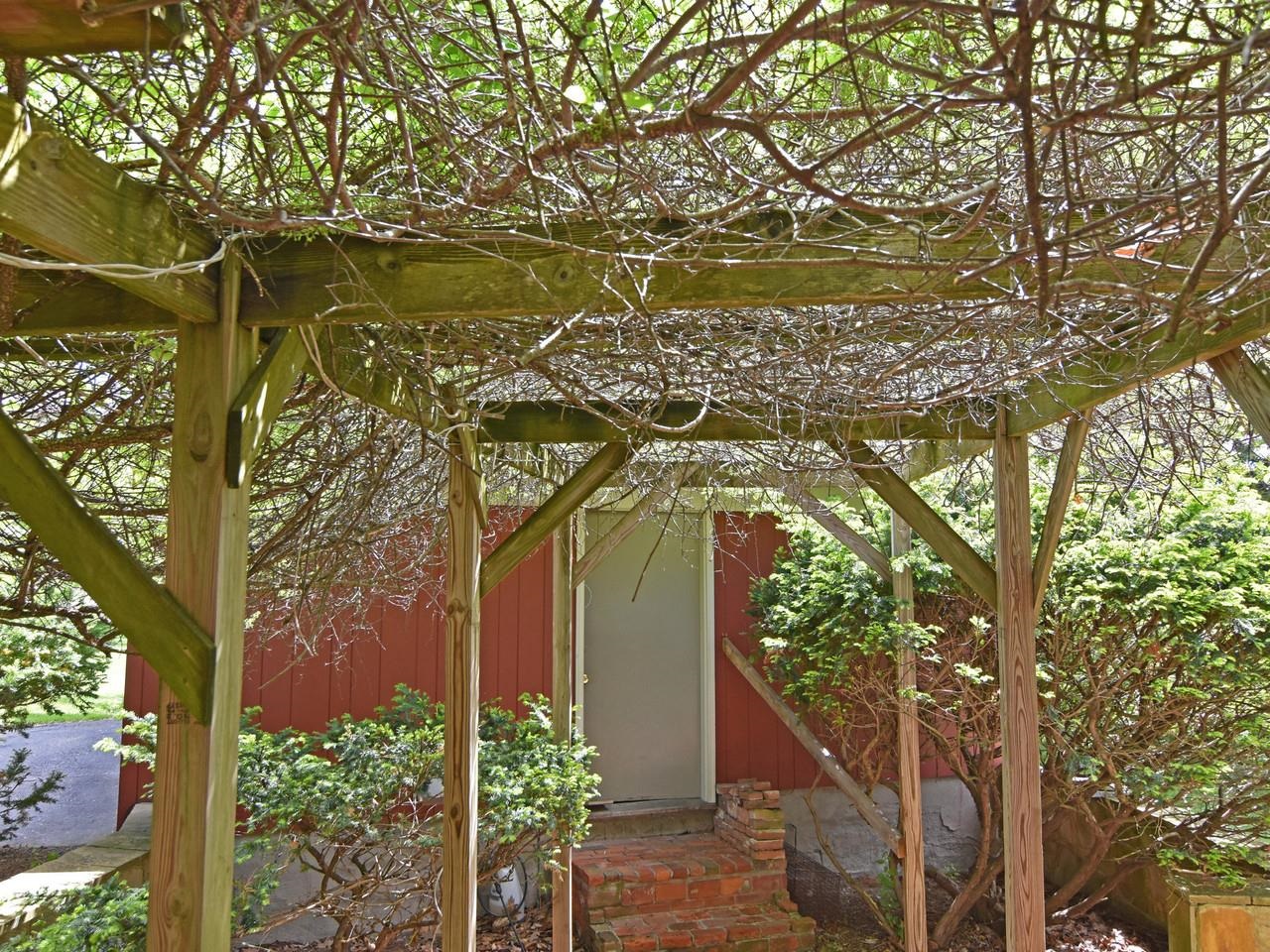 33 Summit Ridge Property Photo 14