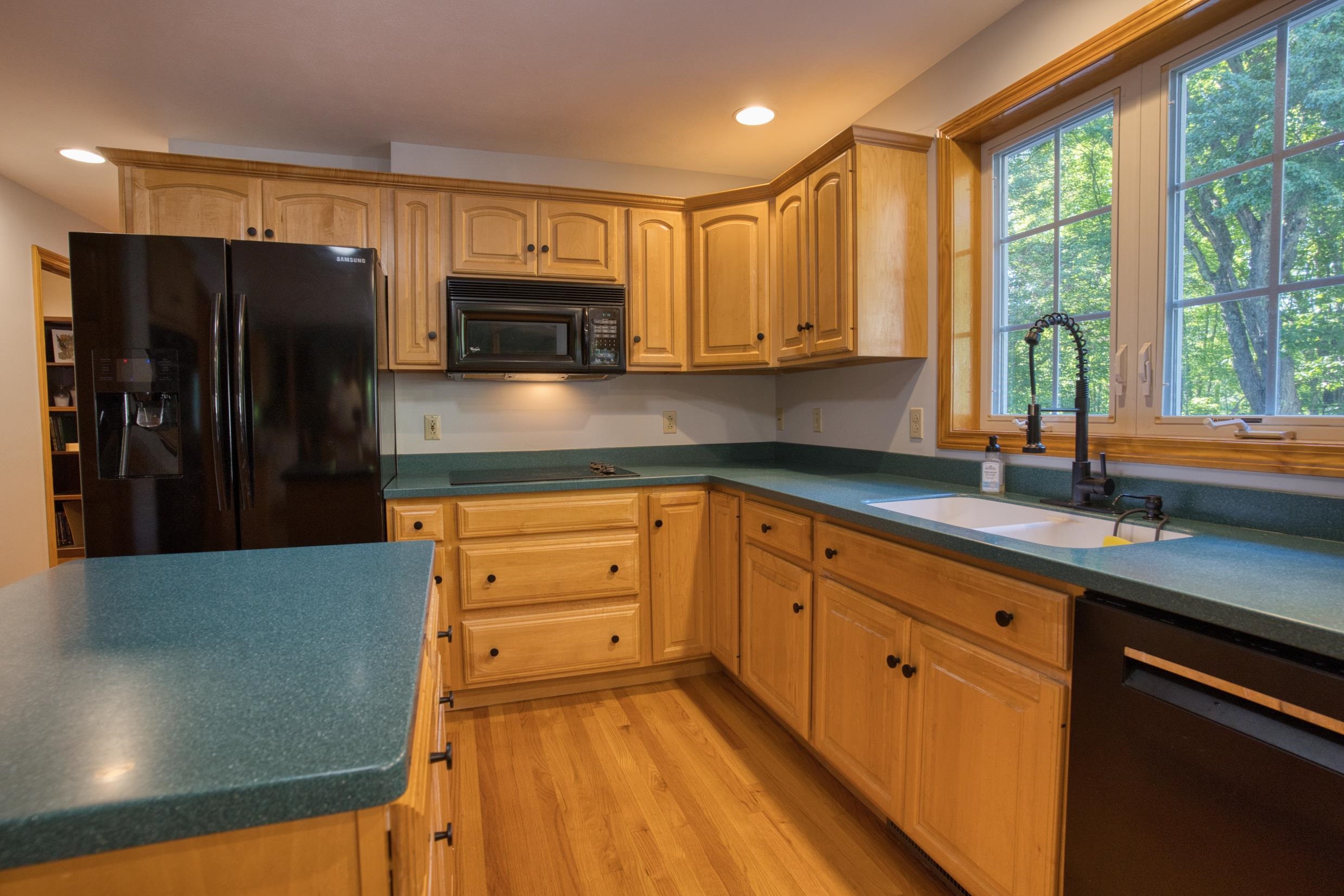 3 Summerfare Street Property Photo 6