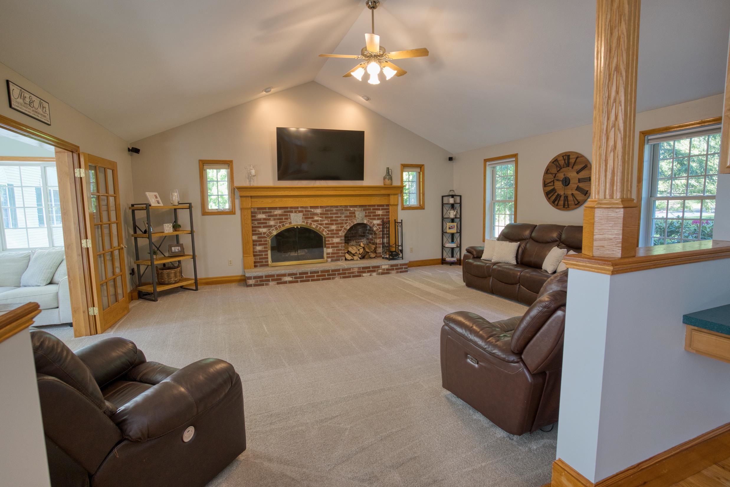 3 Summerfare Street Property Photo 10