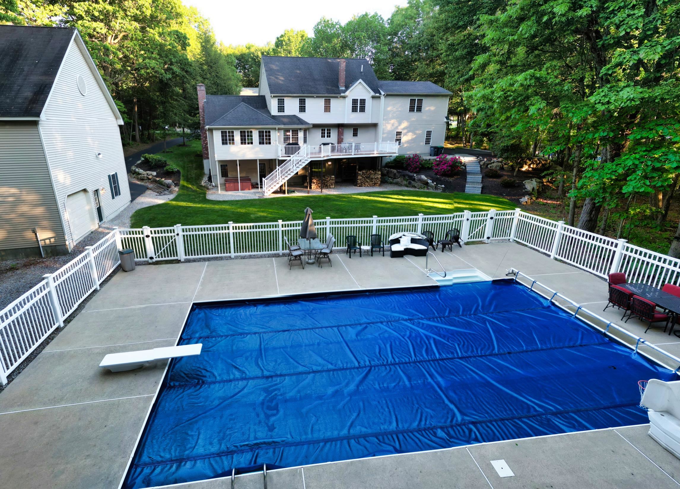 3 Summerfare Street Property Photo 39