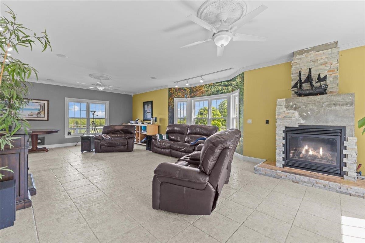 413 Hibbard Road Property Photo 2