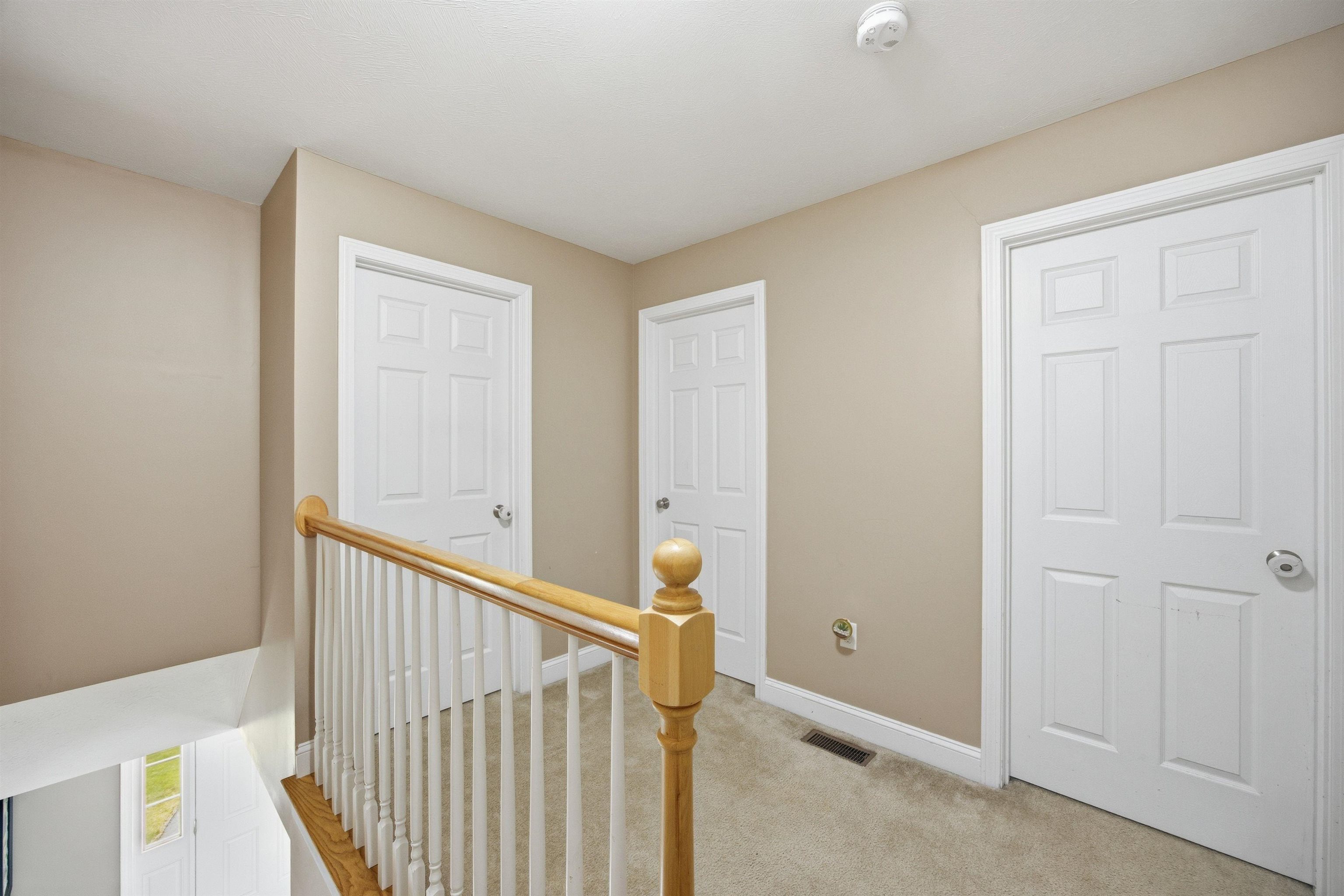 317 University Circle Property Photo 17