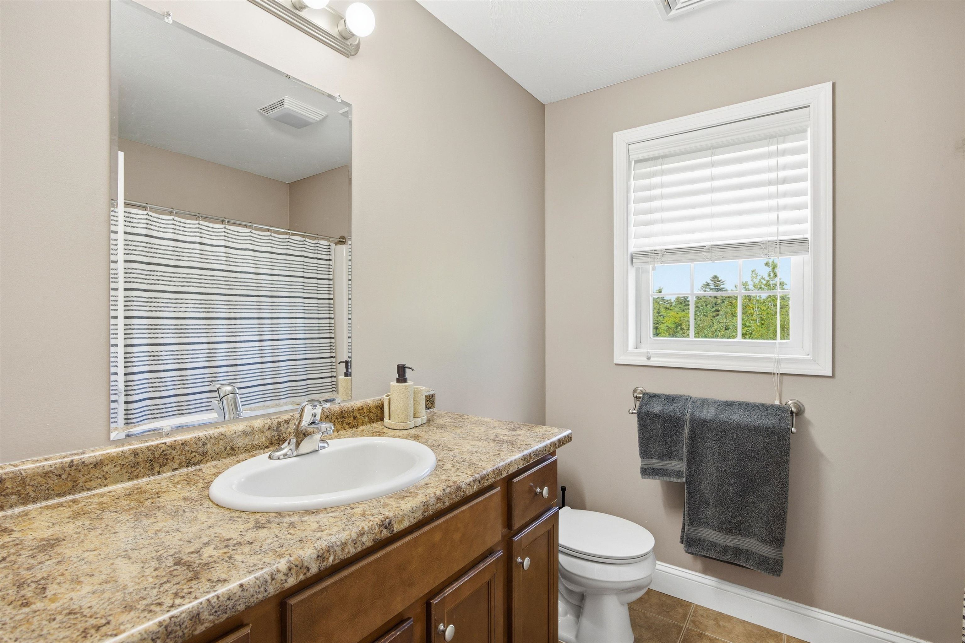 317 University Circle Property Photo 21