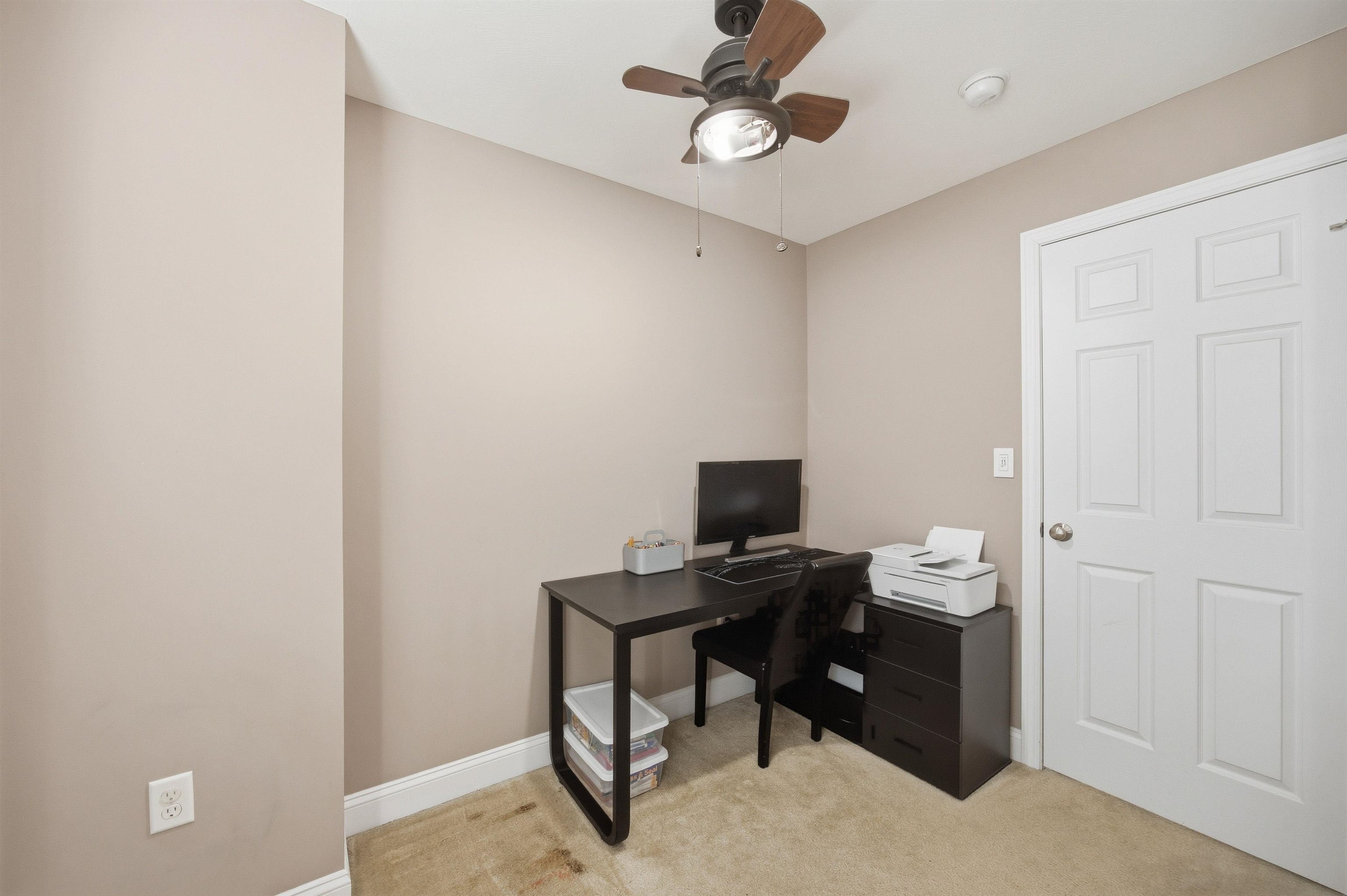 317 University Circle Property Photo 28