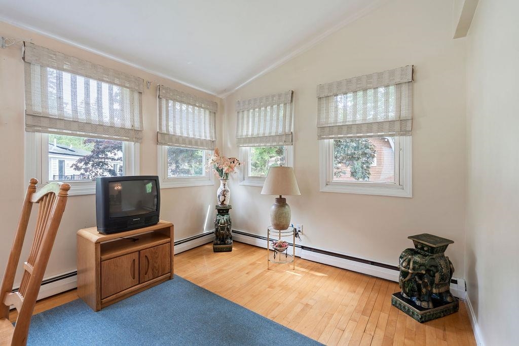 2 Harding Road Property Photo 10