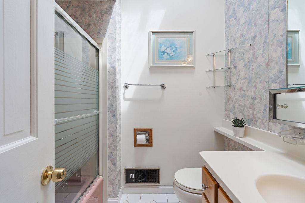 2 Harding Road Property Photo 28