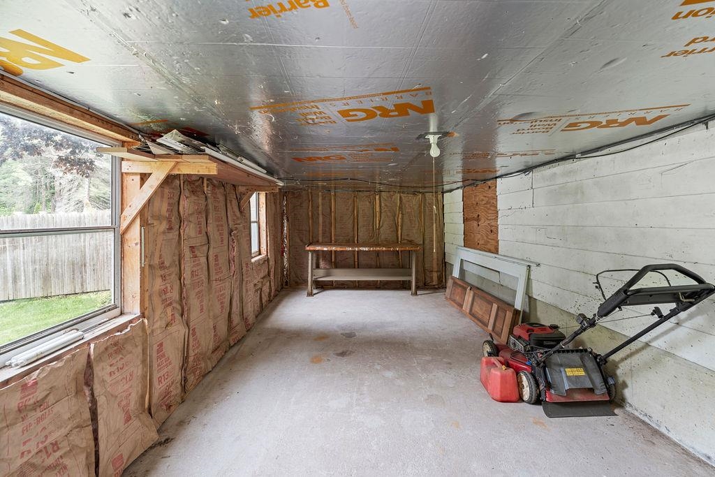 2 Harding Road Property Photo 35
