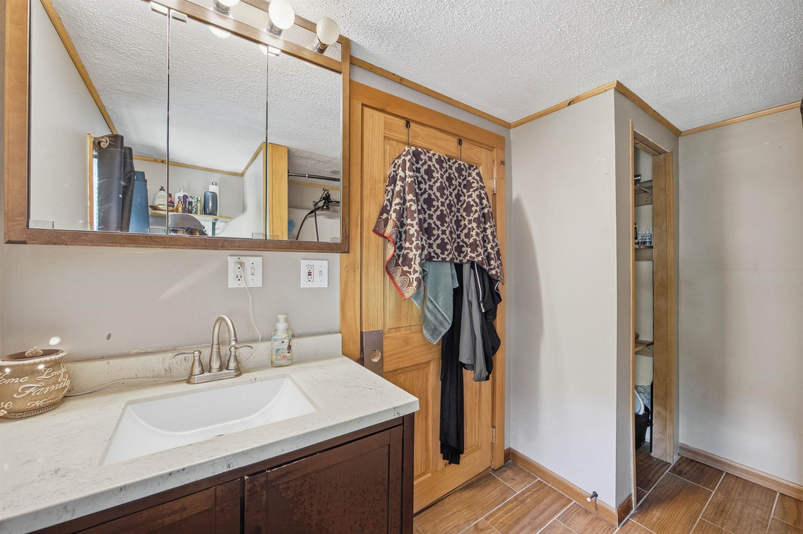 219 Longmoore Drive Property Photo 23