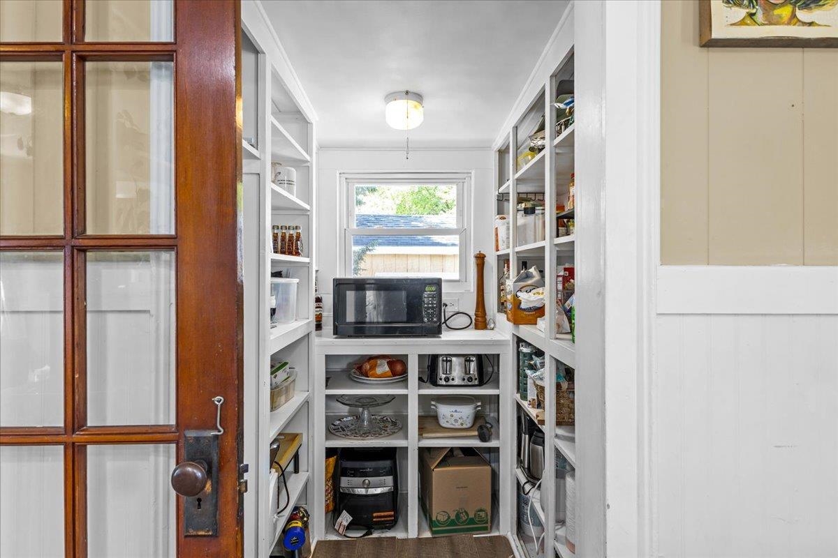 280 Lake Street Property Photo 25